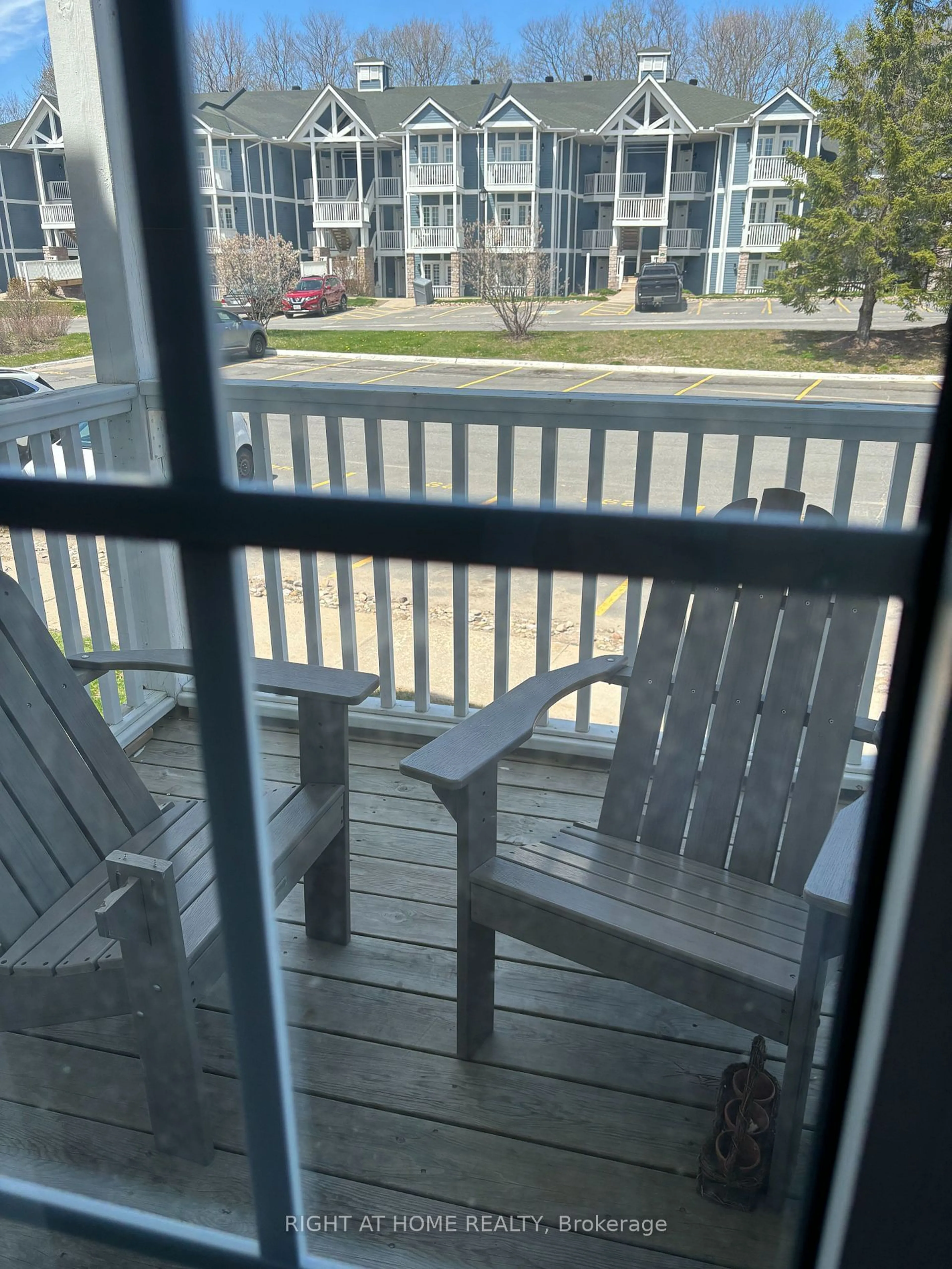 Balcony in the apartment, the fenced backyard for 90 HIGHLAND Dr #2228/29, Oro-Medonte Ontario L0L 2L0