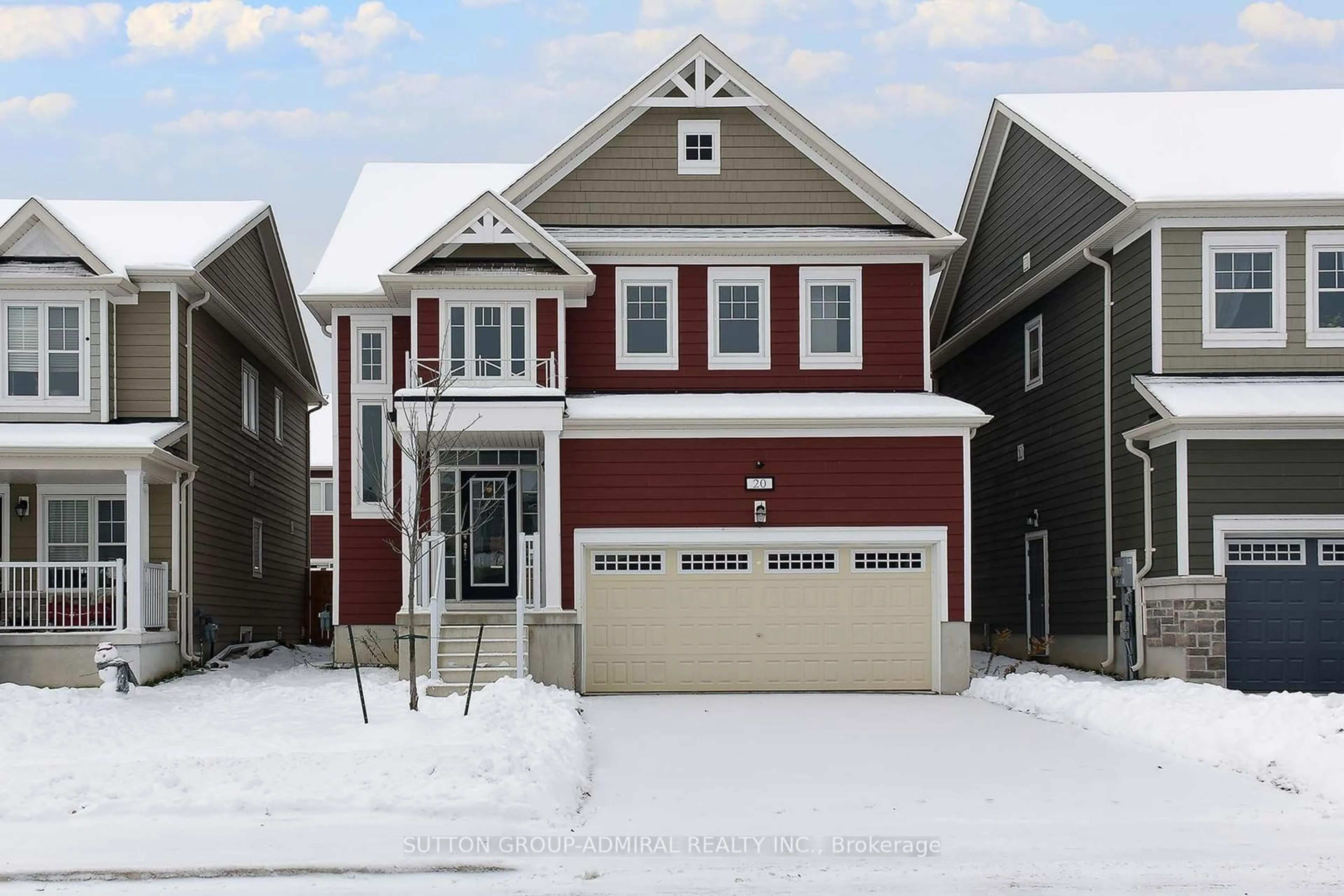 Frontside or backside of a home, the street view for 20 Bobolink Dr, Wasaga Beach Ontario L9Z 0J2