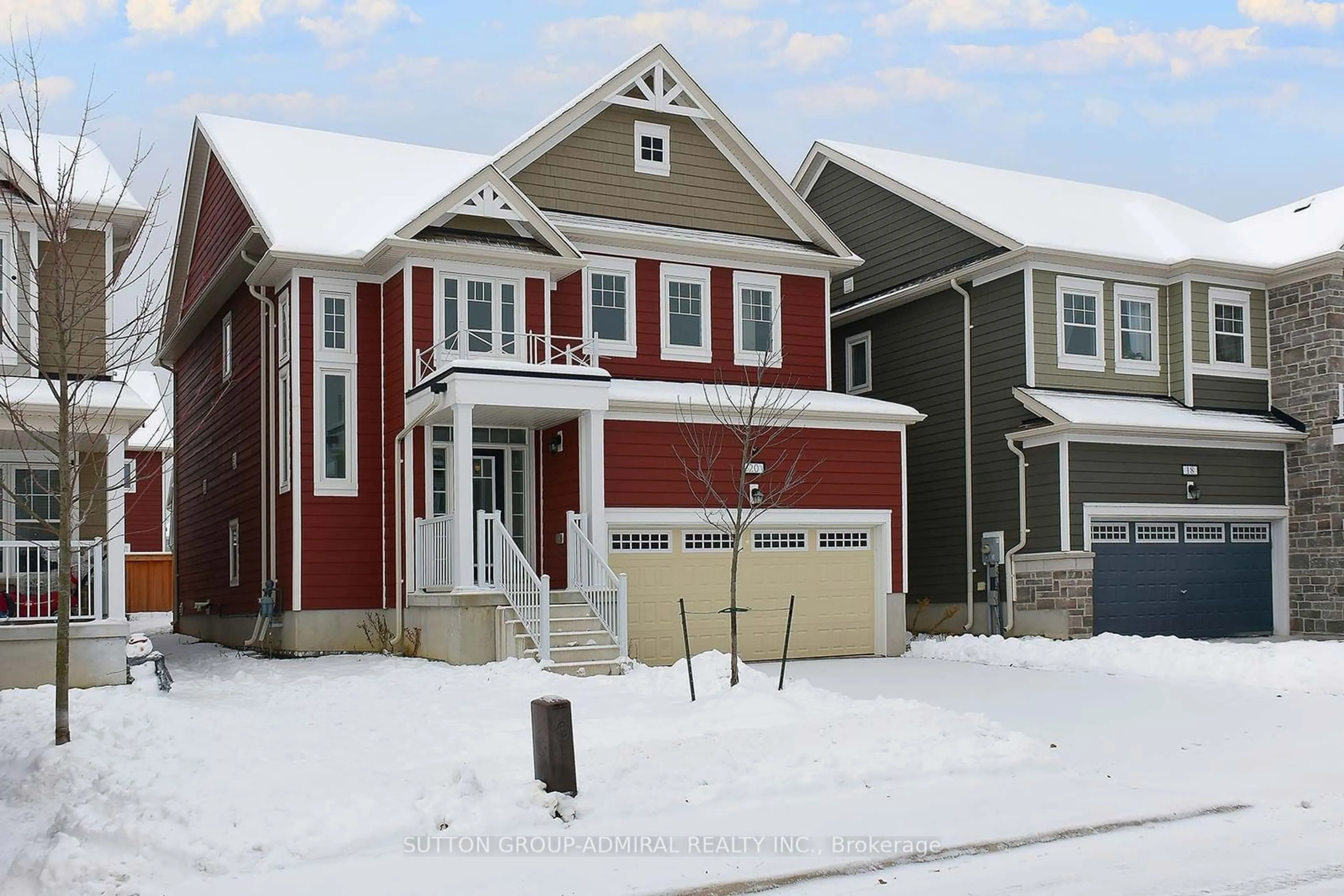 Frontside or backside of a home, the street view for 20 Bobolink Dr, Wasaga Beach Ontario L9Z 0J2