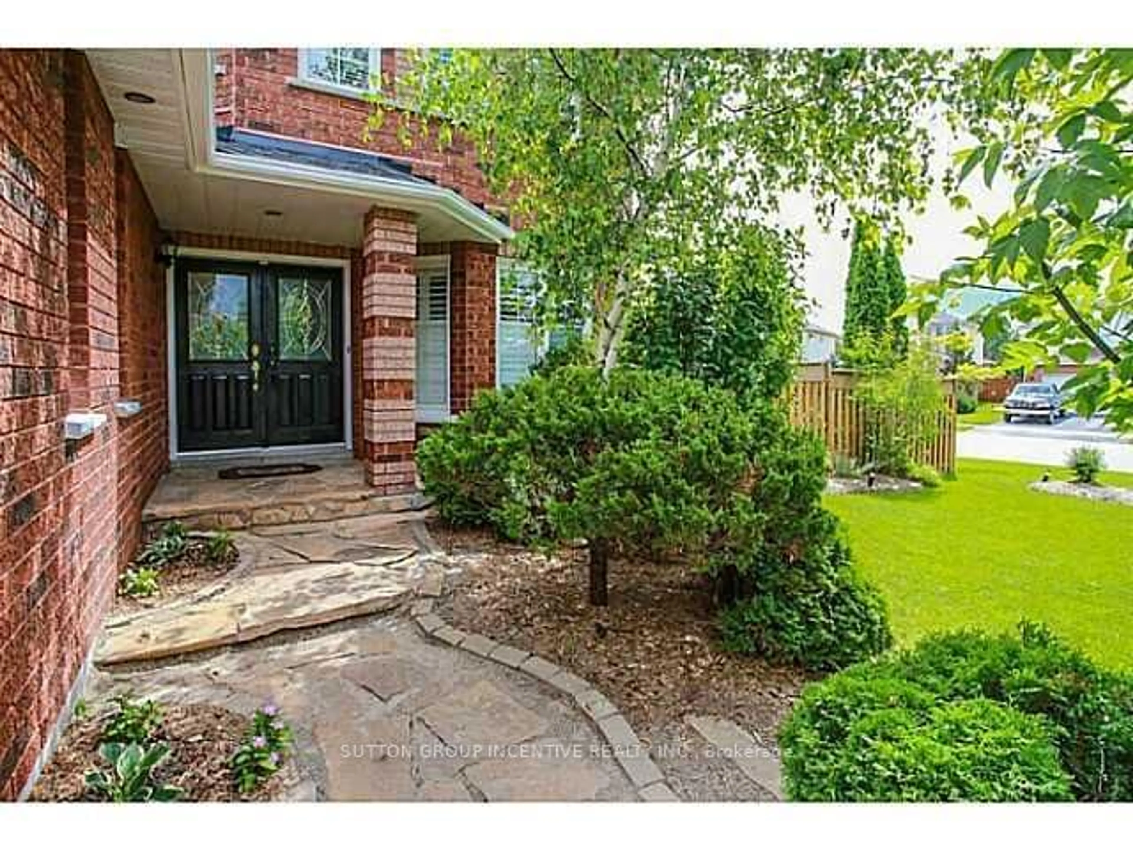 Home with brick exterior material for 101 Ward Dr, Barrie Ontario L4N 8A5