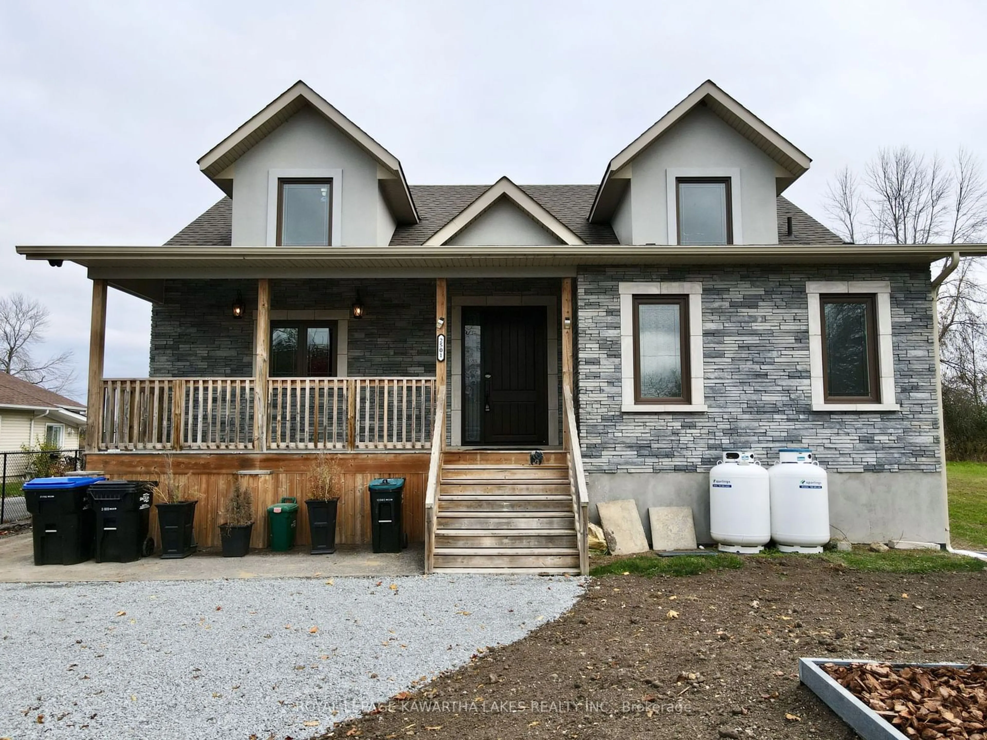 Home with vinyl exterior material, building for 2501 Lakeshore Dr, Ramara Ontario L0K 1B0