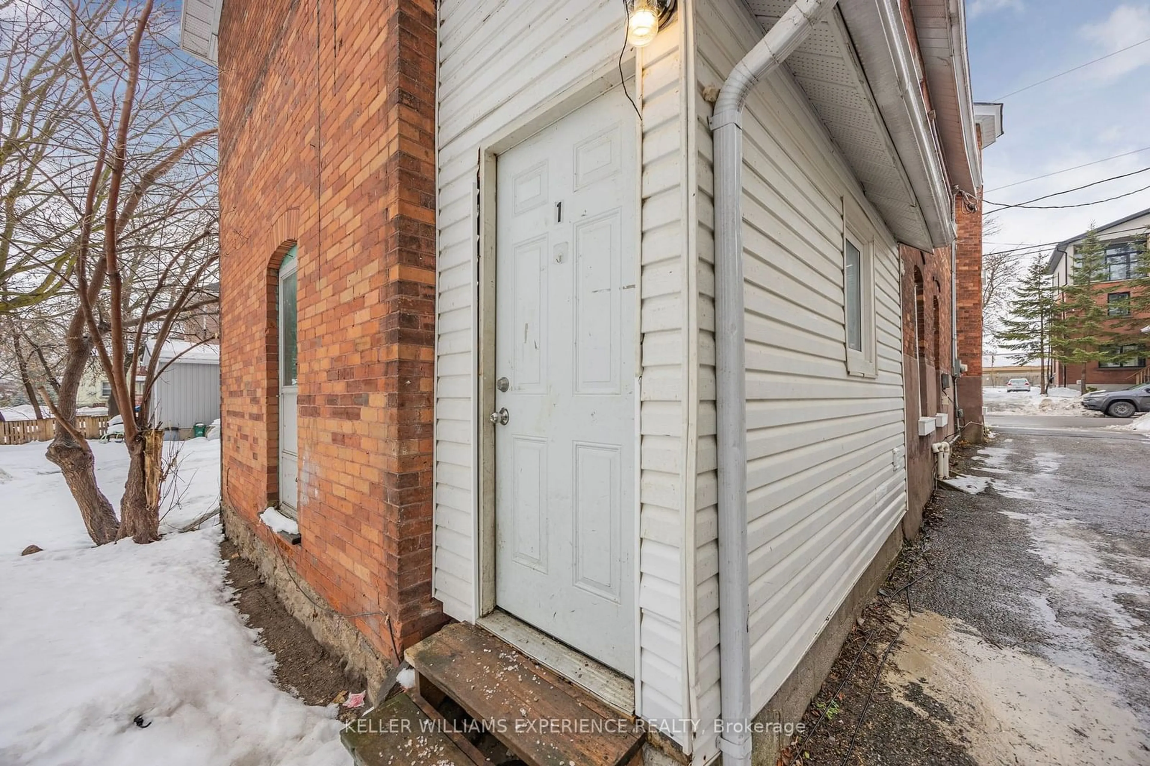 Unknown for 66 Matchedash St, Orillia Ontario L3V 4W5