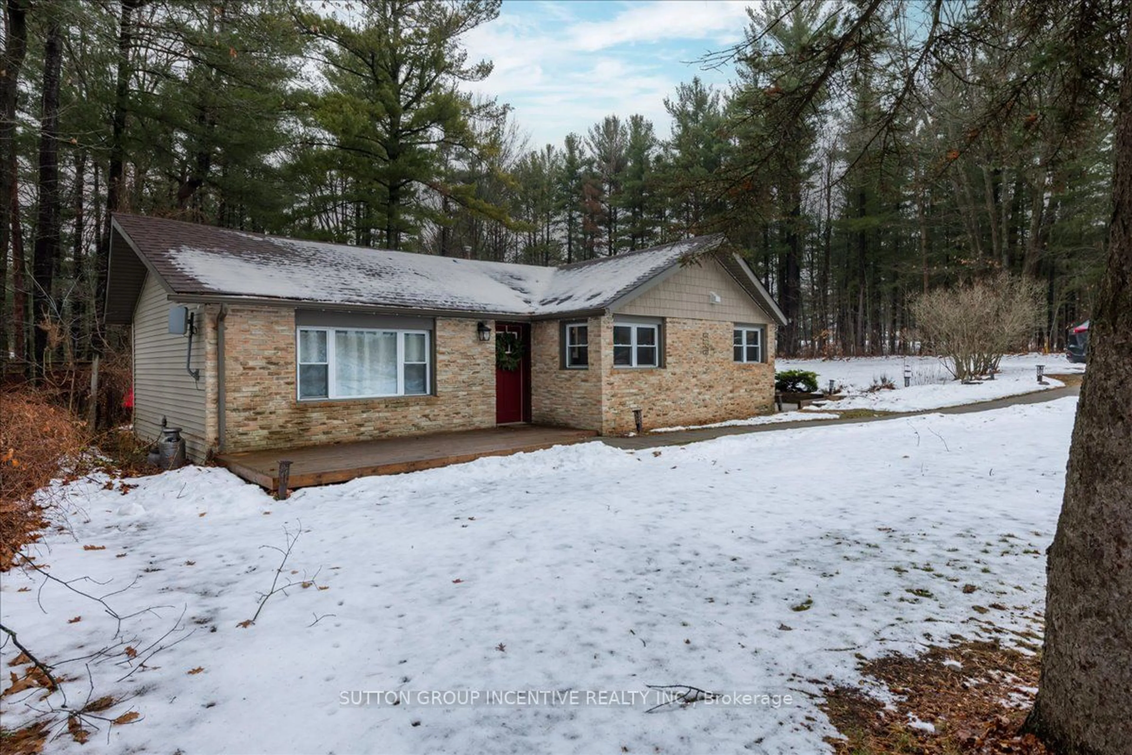 A pic from outside/outdoor area/front of a property/back of a property/a pic from drone, street for 2084 Sunnidale Rd, Springwater Ontario L0M 1T2