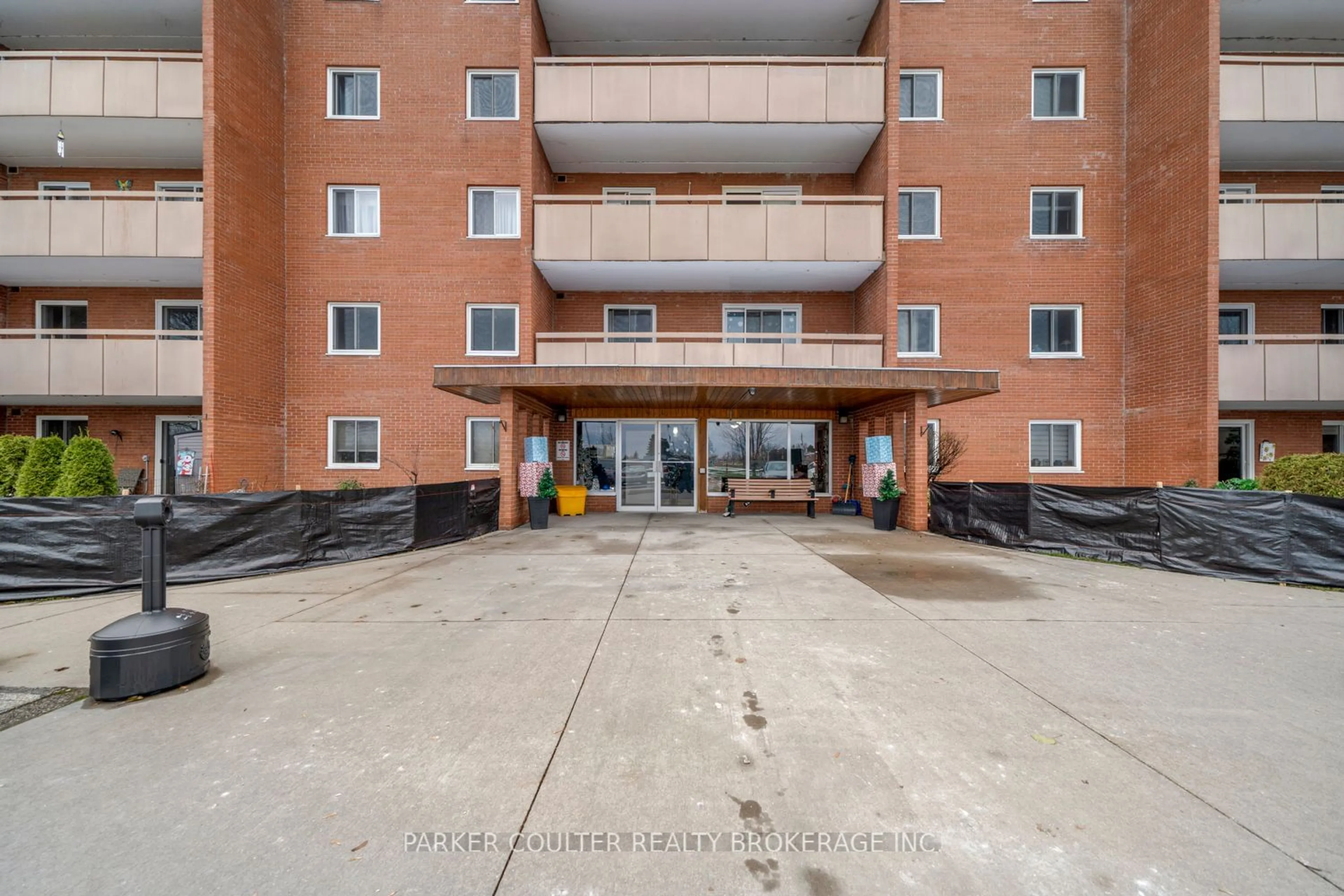 Unknown for 460 Ontario St #407, Collingwood Ontario L9Y 4E5