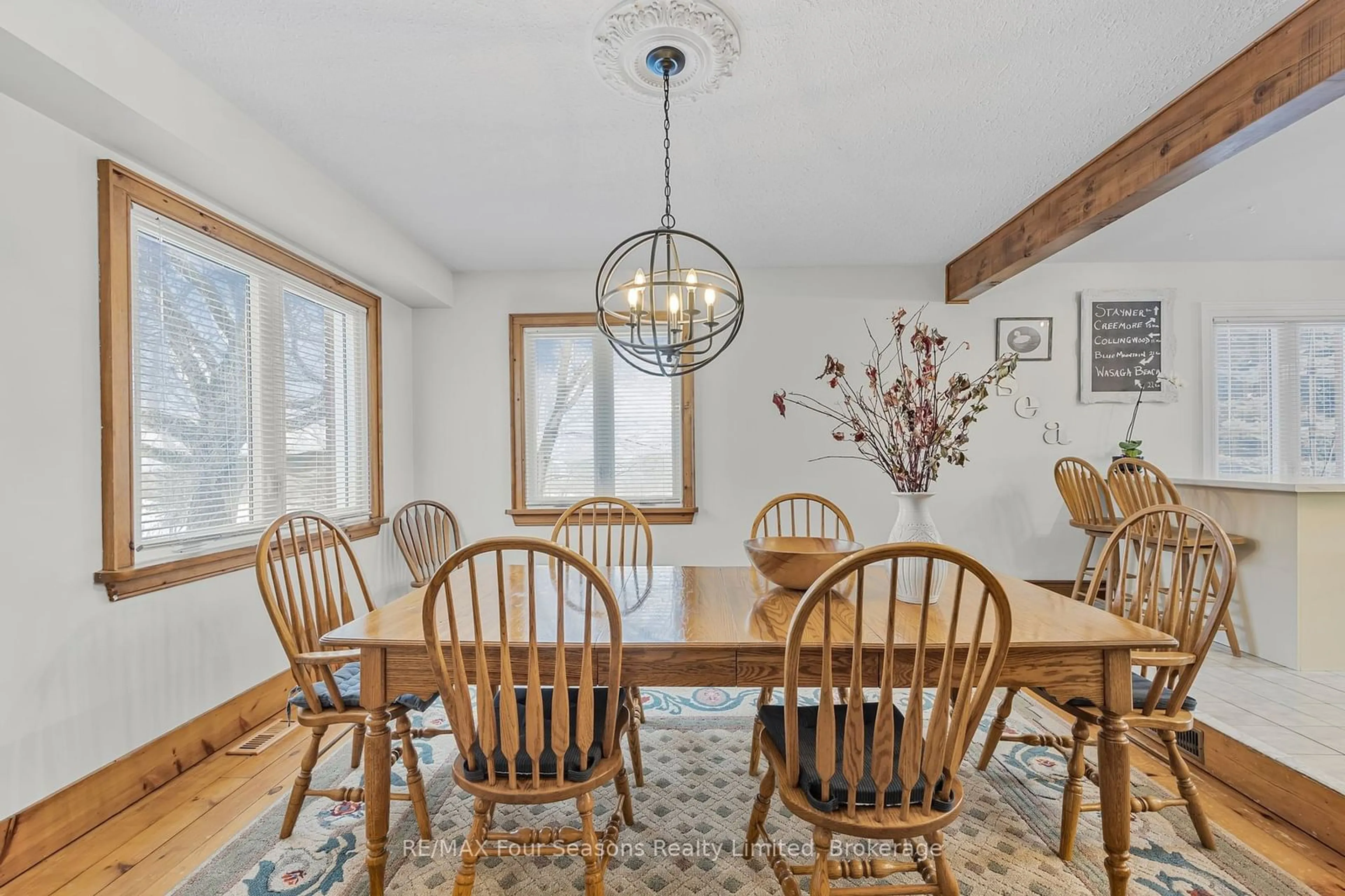 Dining room, unknown for 3 Sydenham Tr, Clearview Ontario L0M 1H0