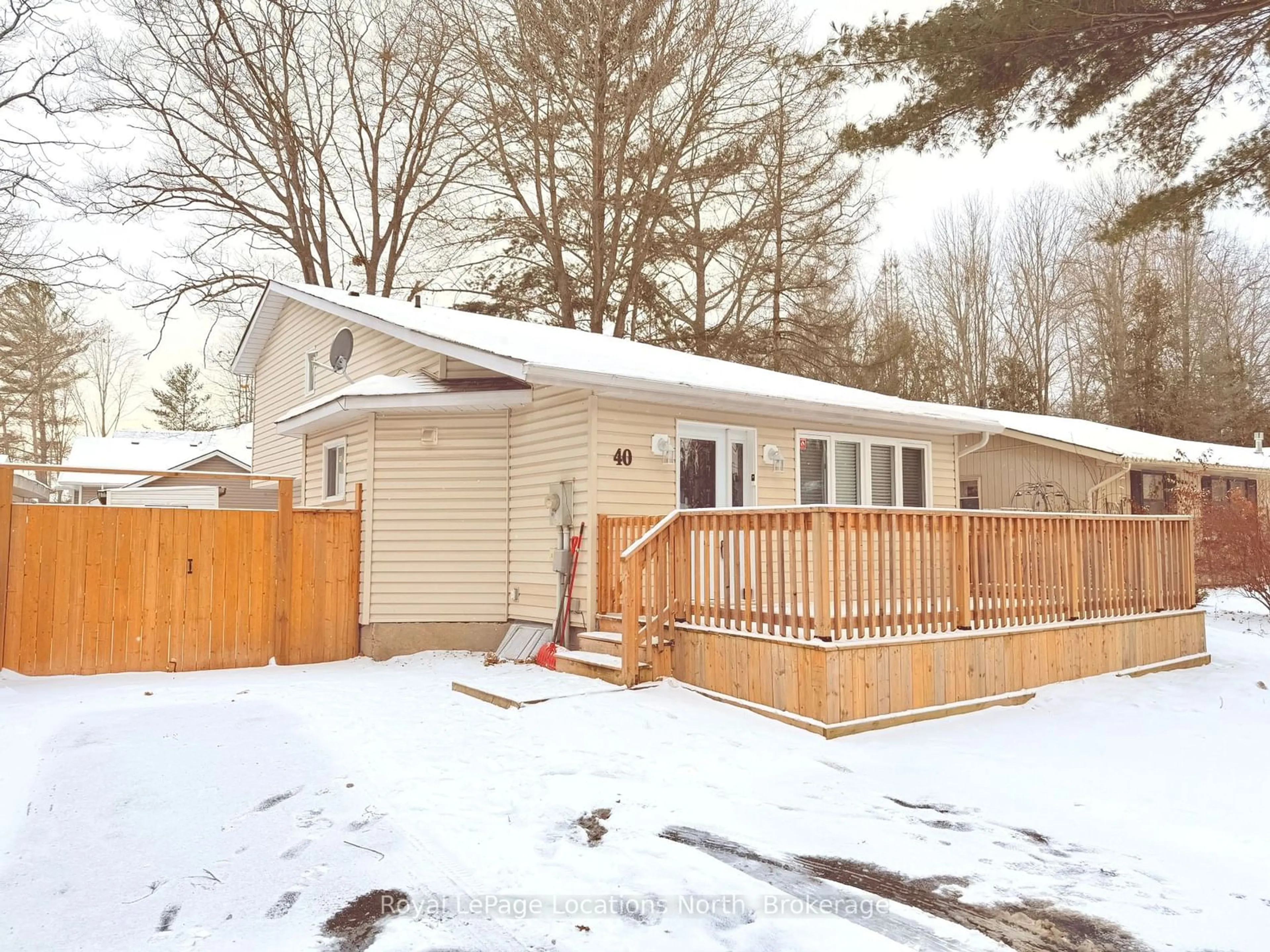 Unknown for 40 Savarin St, Wasaga Beach Ontario L9Z 2N8