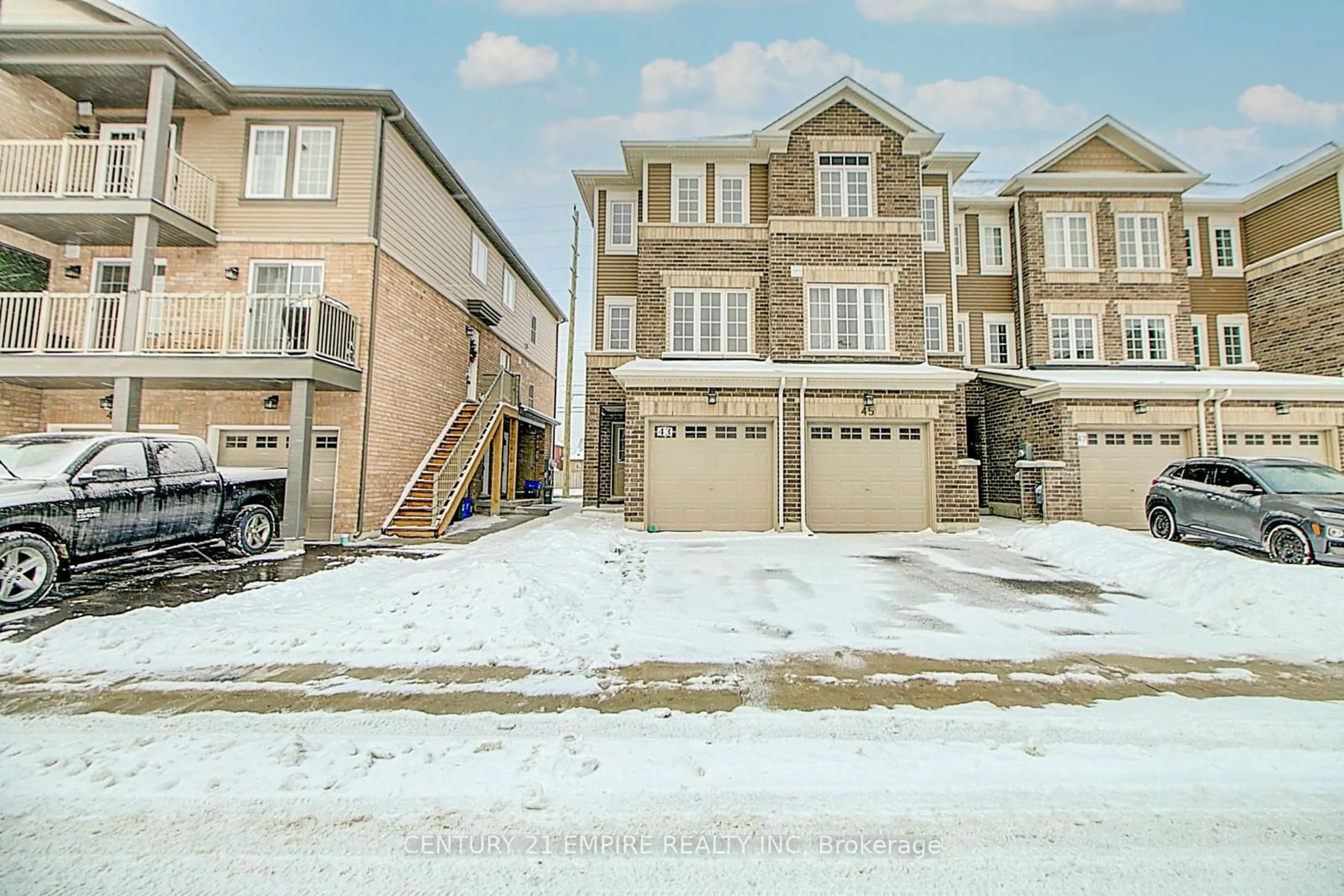 A pic from outside/outdoor area/front of a property/back of a property/a pic from drone, street for 43 Pumpkin Corner Cres, Barrie Ontario L9J 0C2