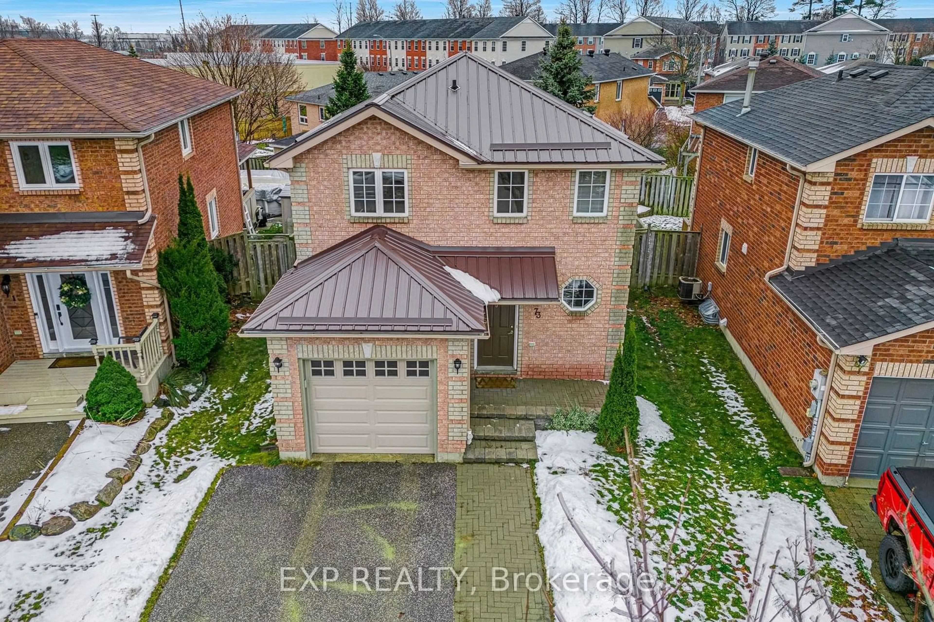 A pic from outside/outdoor area/front of a property/back of a property/a pic from drone, unknown for 73 Srigley St, Barrie Ontario L4N 0L7