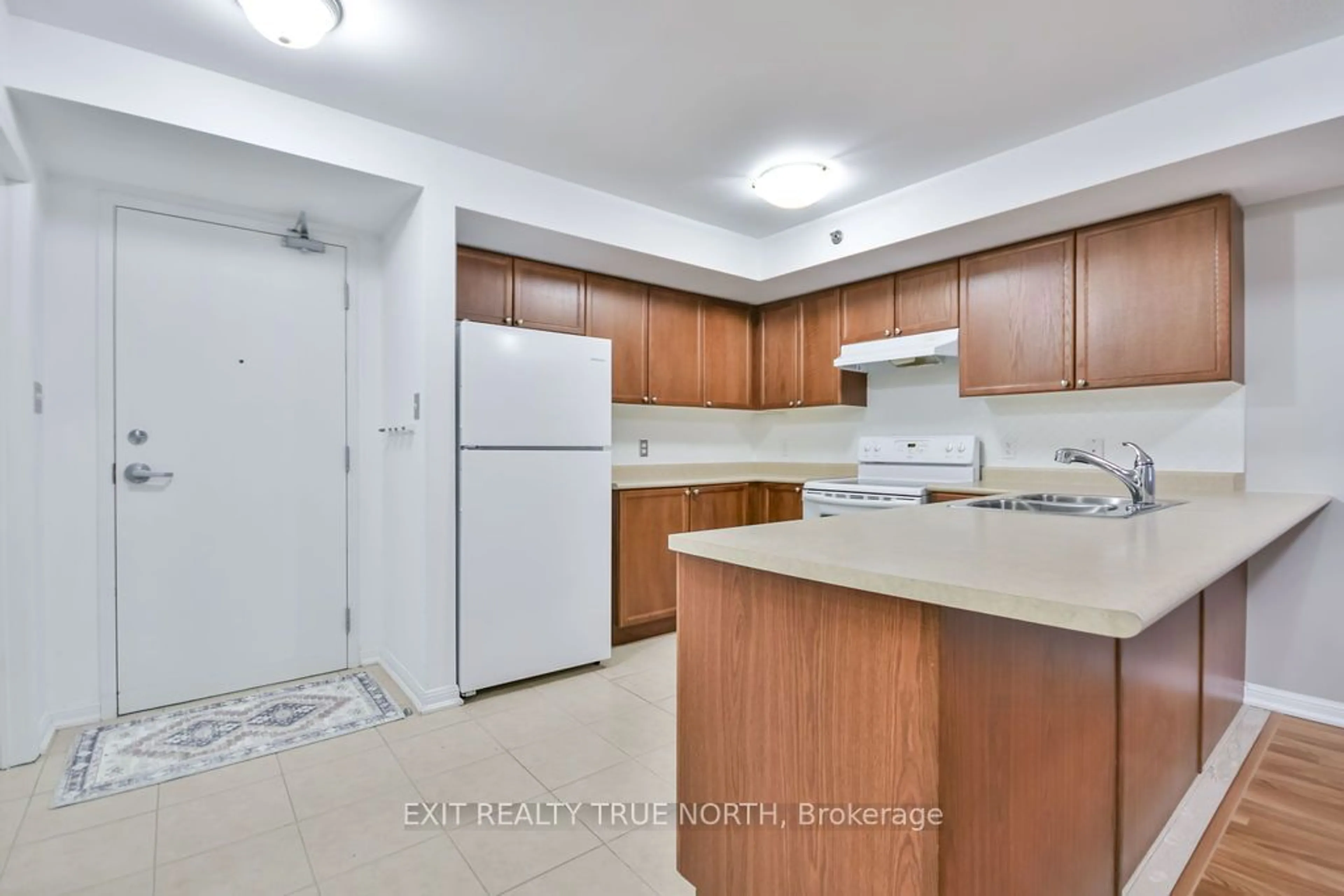 Standard kitchen, unknown for 16 Westbury Rd #220, Wasaga Beach Ontario L9Z 0B8