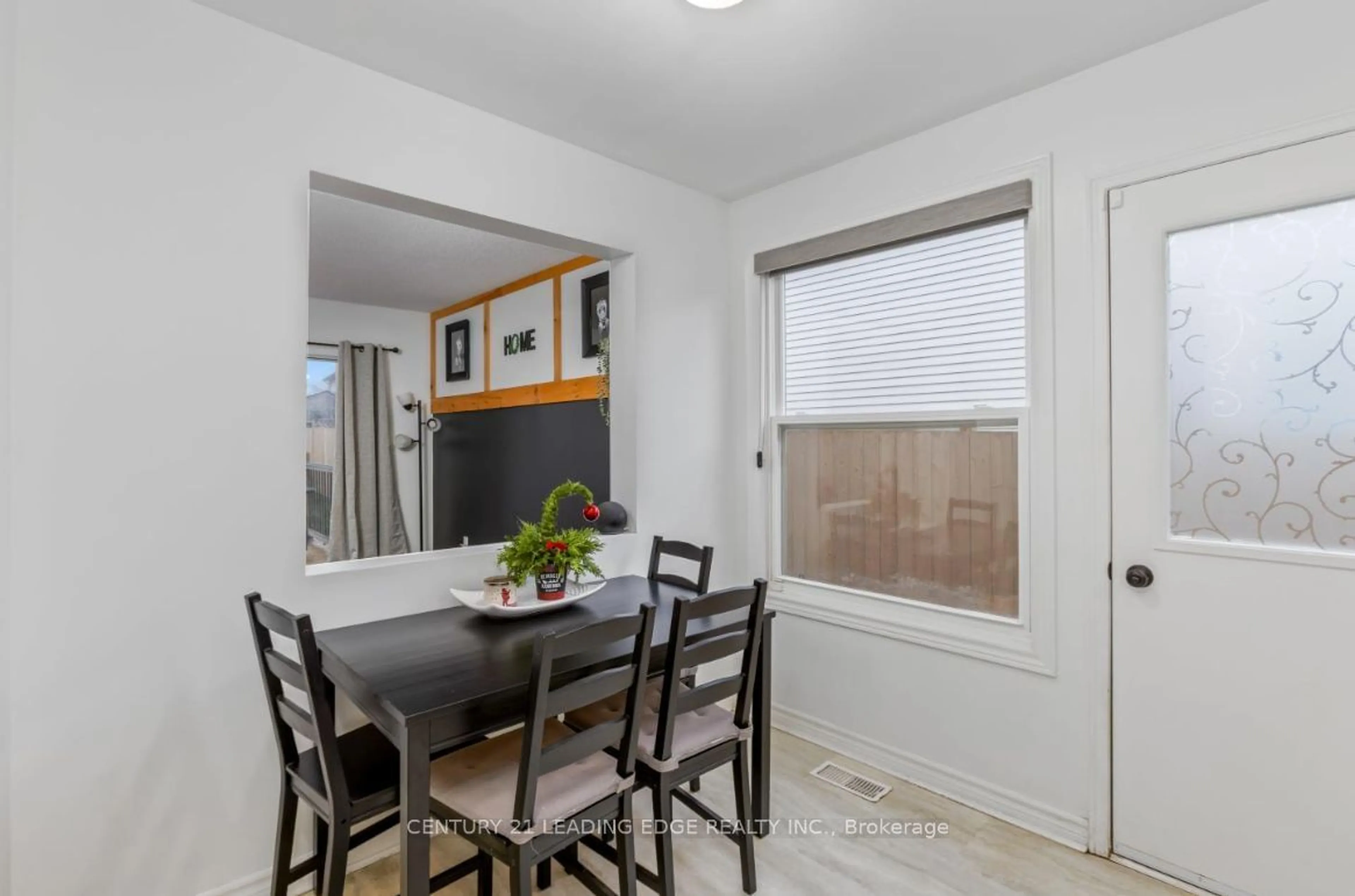 Dining room, unknown for 48 D'AMBROSIO Dr, Barrie Ontario L4N 6V6