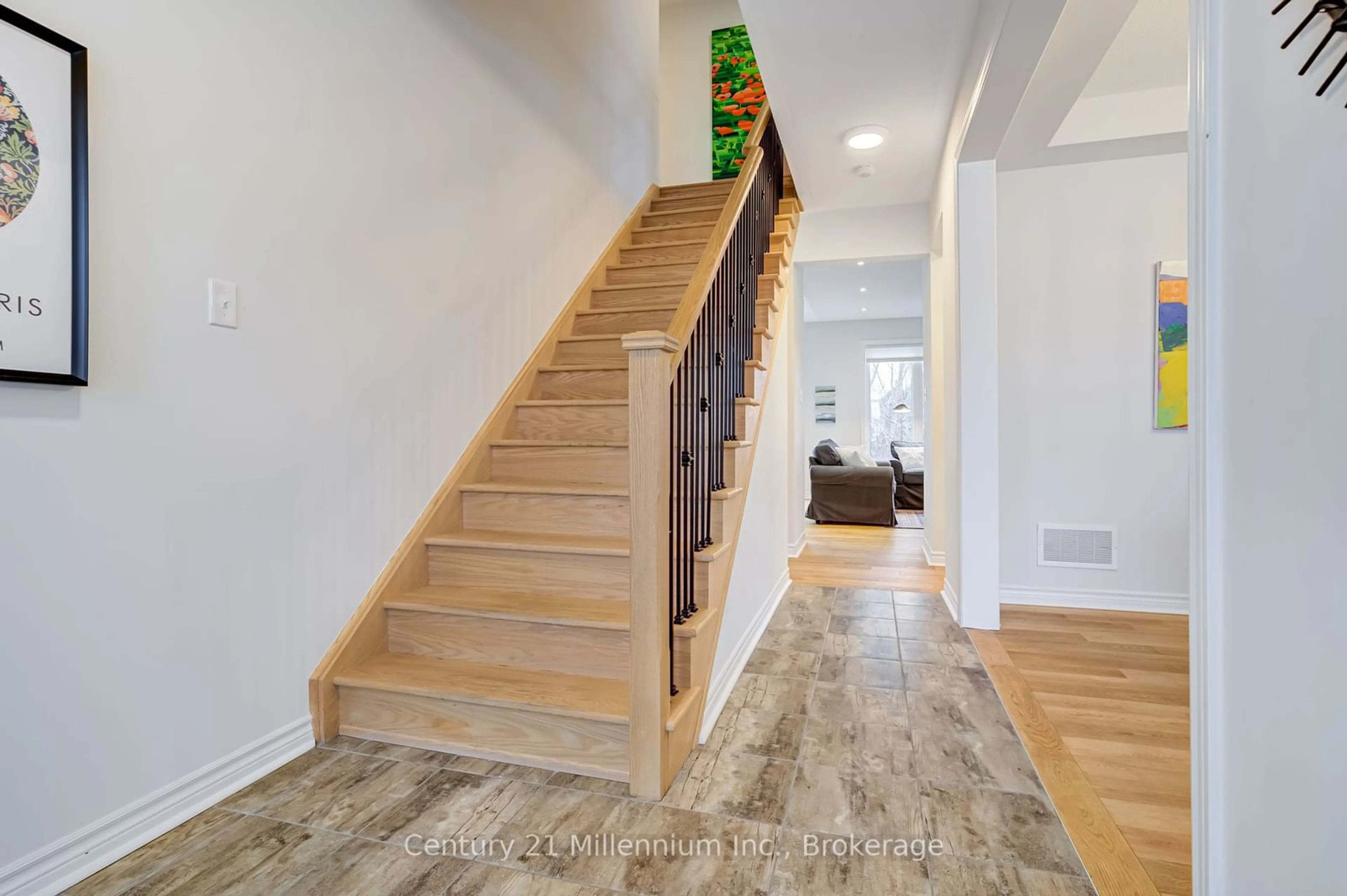 Stairs for 22 Kirby Ave, Collingwood Ontario L9Y 3W8