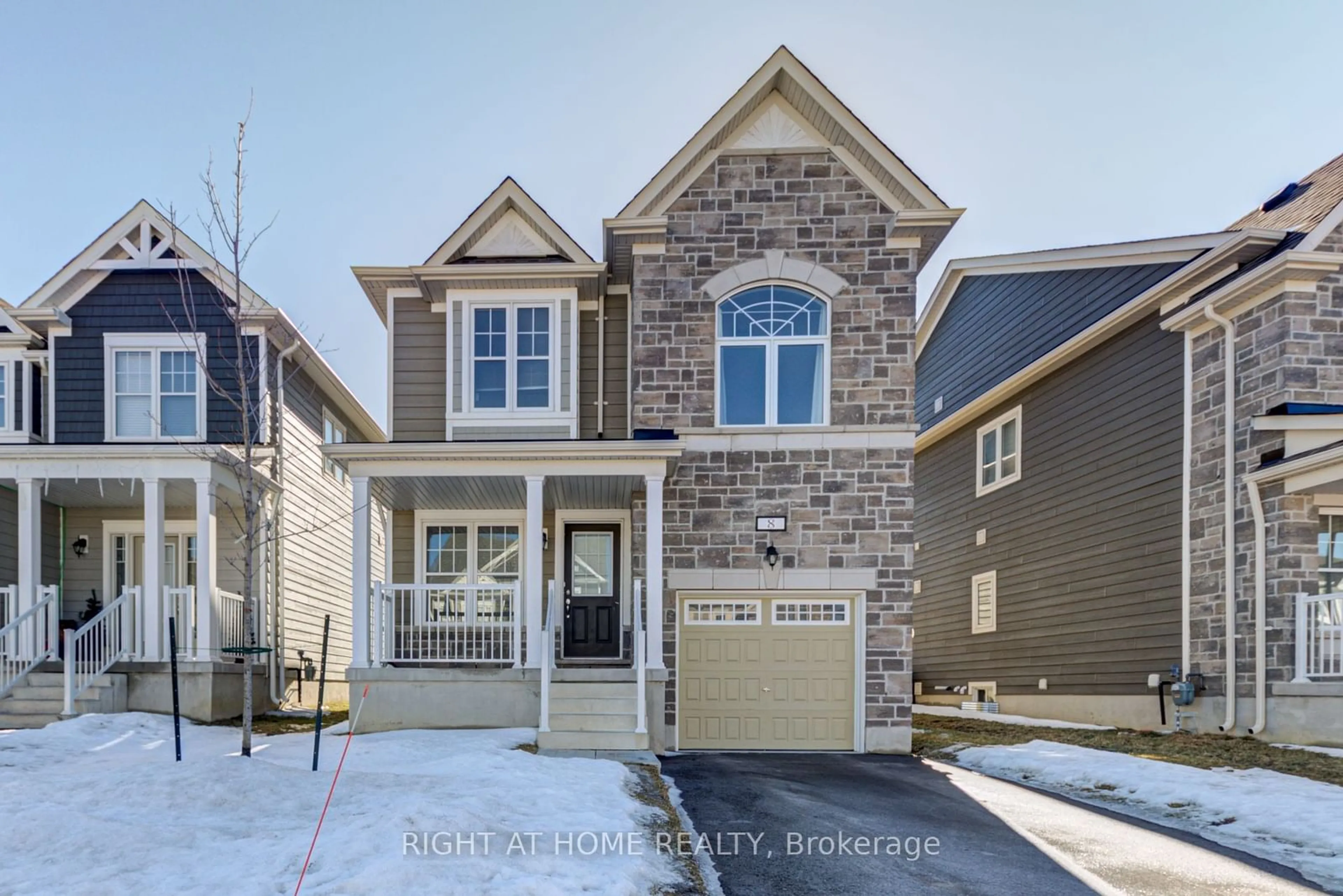 Home with brick exterior material, street for 8 Bobolink Dr, Wasaga Beach Ontario L9Z 0J2