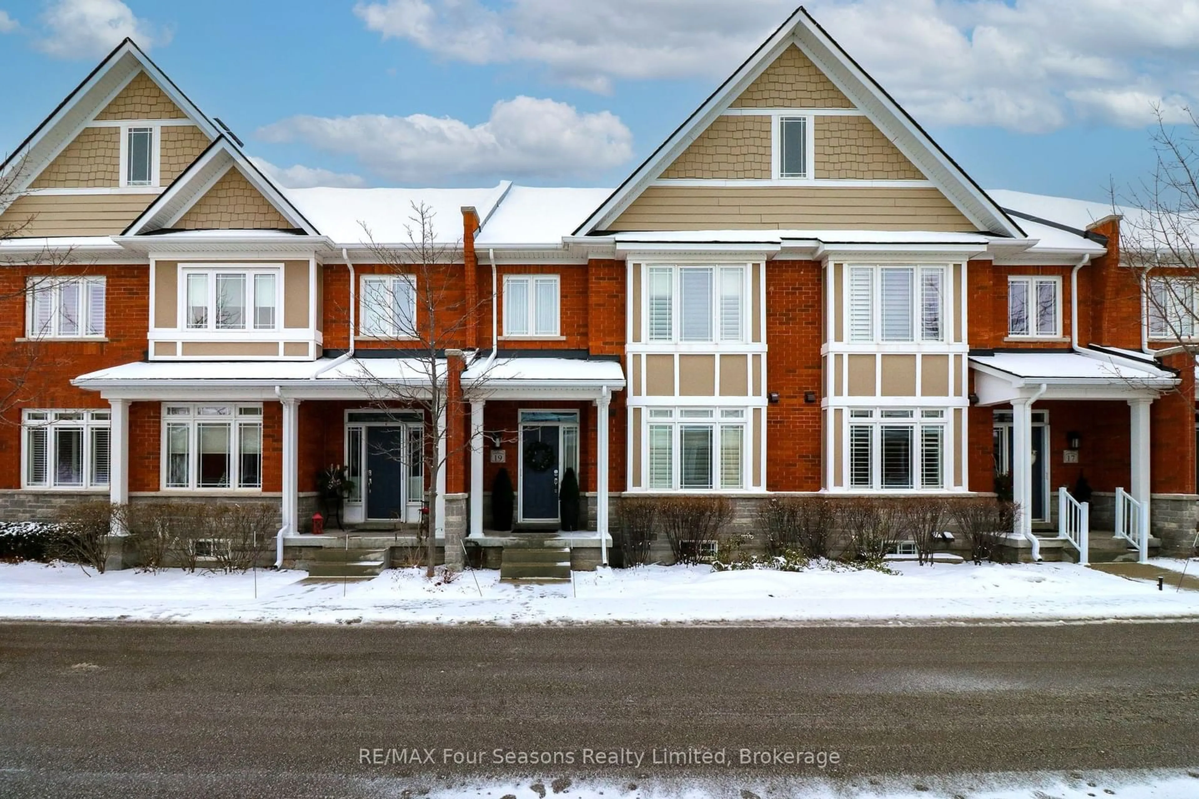 Home with brick exterior material, street for 19 Collship Lane, Collingwood Ontario L9Y 0J6