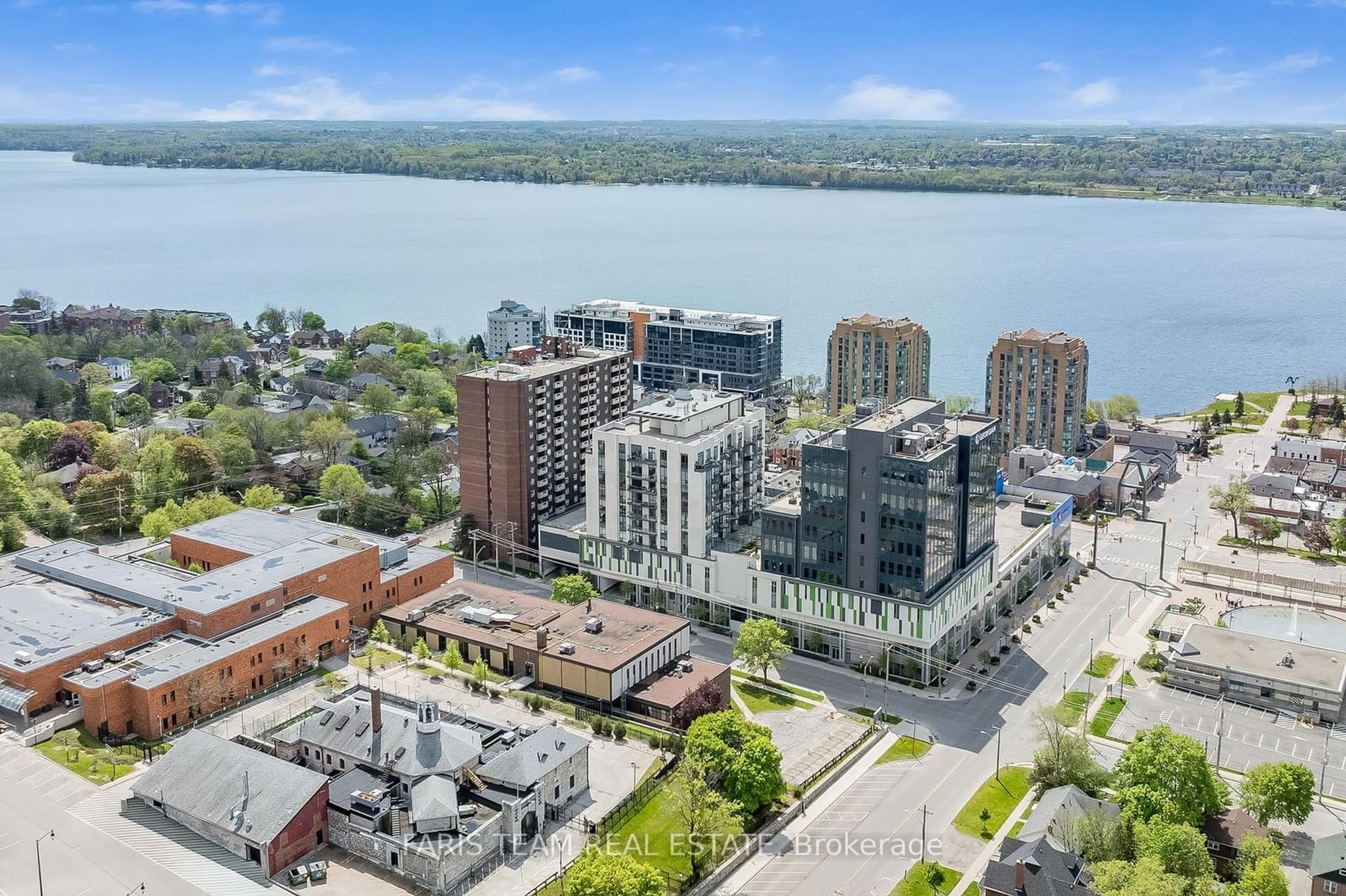 A pic from outside/outdoor area/front of a property/back of a property/a pic from drone, water/lake/river/ocean view for 111 Worsley St #GPH4, Barrie Ontario L4M 5R5