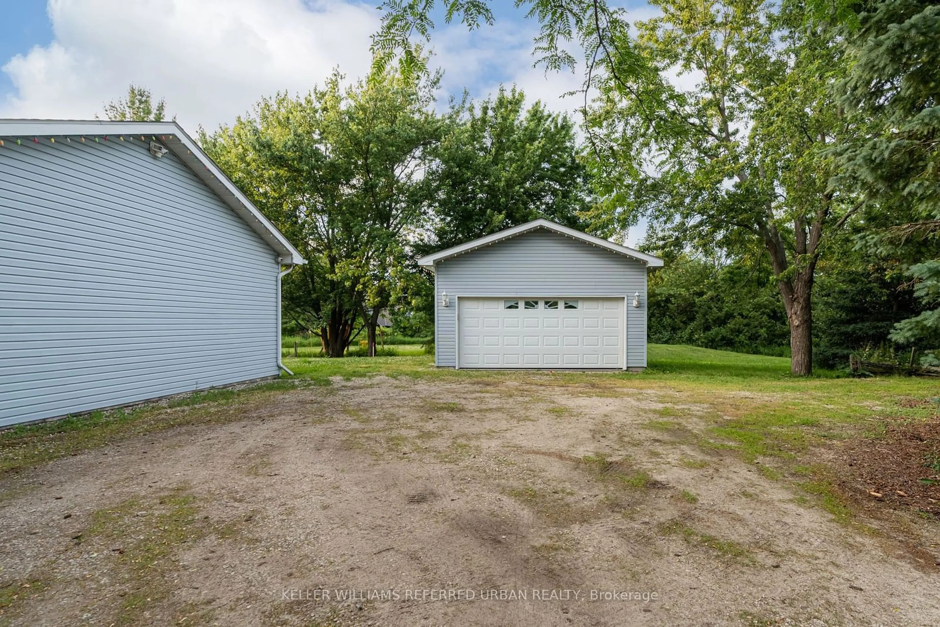 Shed for 8672 Poplar Sideroad, Clearview Ontario L9Y 3Y9