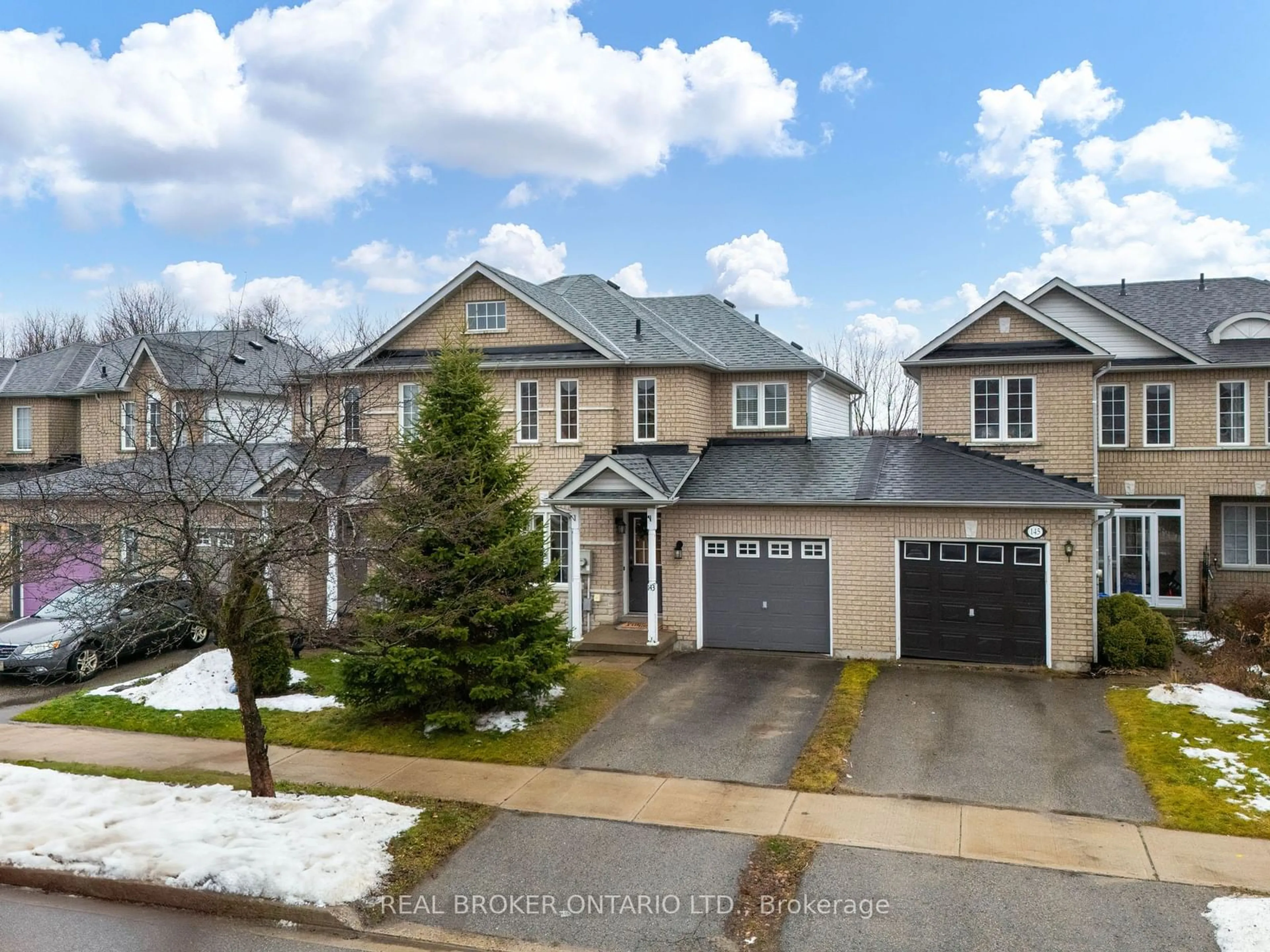 A pic from outside/outdoor area/front of a property/back of a property/a pic from drone, street for 143 Sproule Dr, Barrie Ontario L4N 0R4