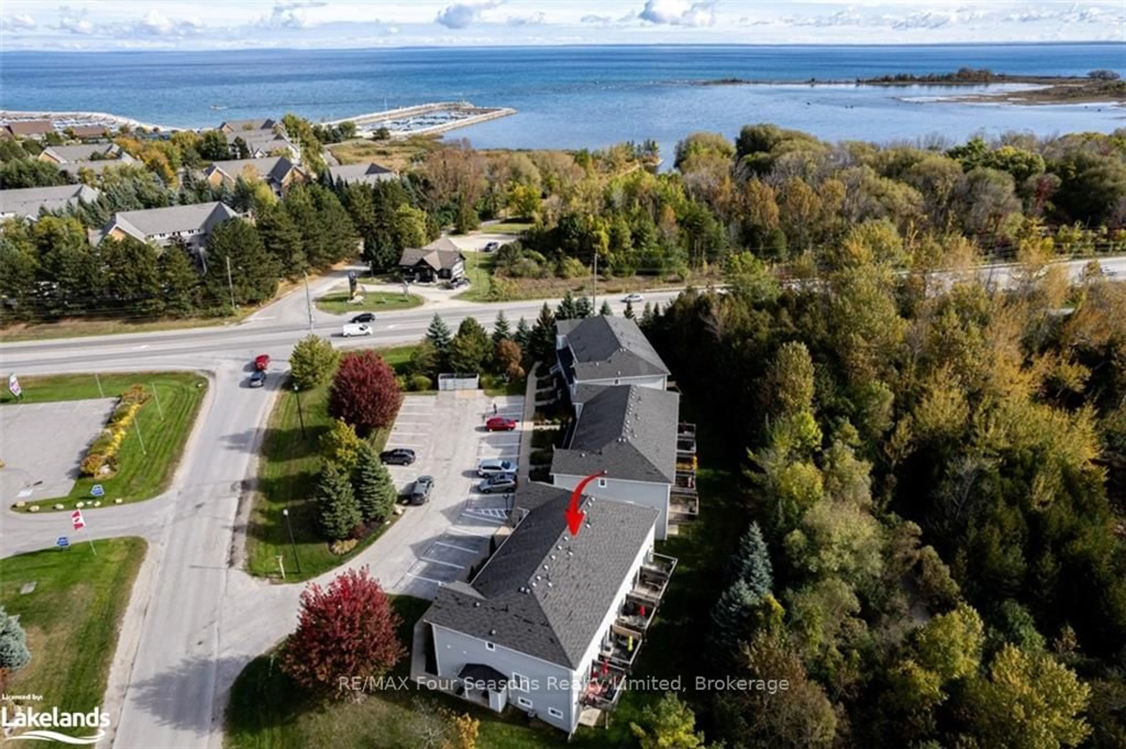 A pic from outside/outdoor area/front of a property/back of a property/a pic from drone, water/lake/river/ocean view for 4 ROYALTON Lane, Collingwood Ontario L9Y 5K4