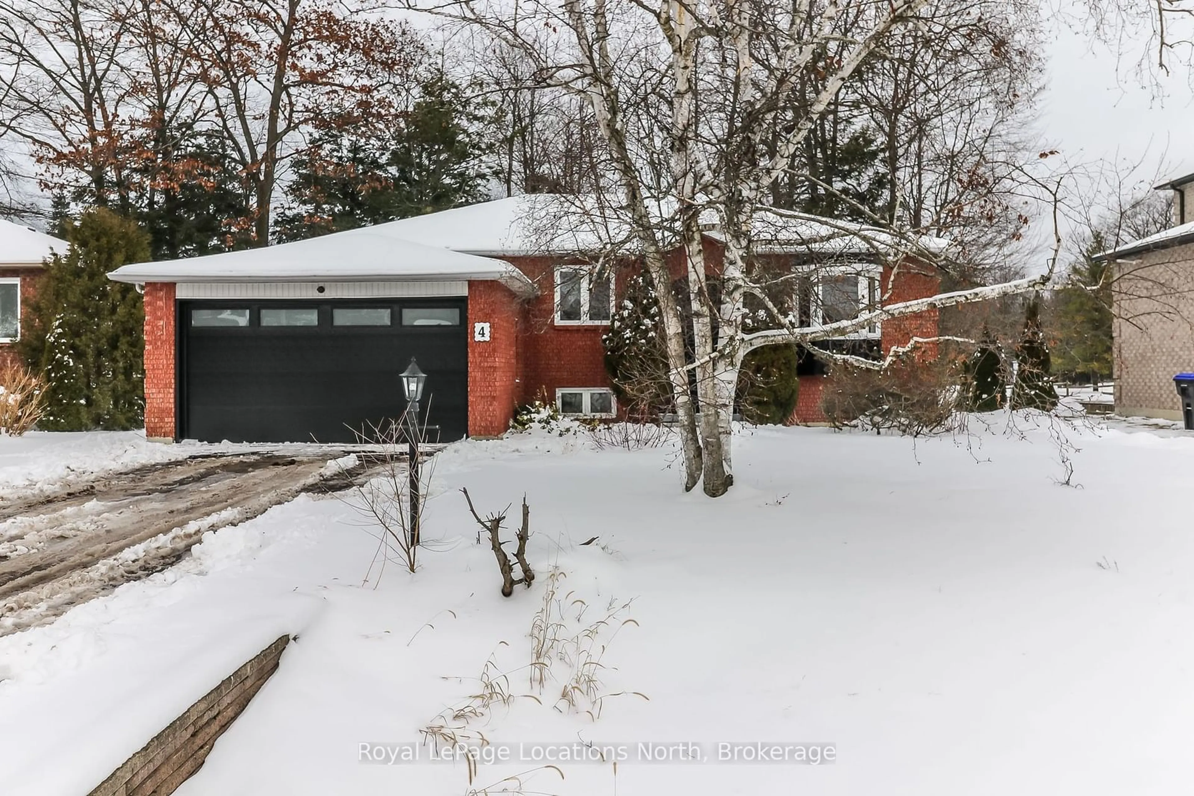 Home with brick exterior material, street for 4 Port Royal Tr, Wasaga Beach Ontario L9Z 1H7