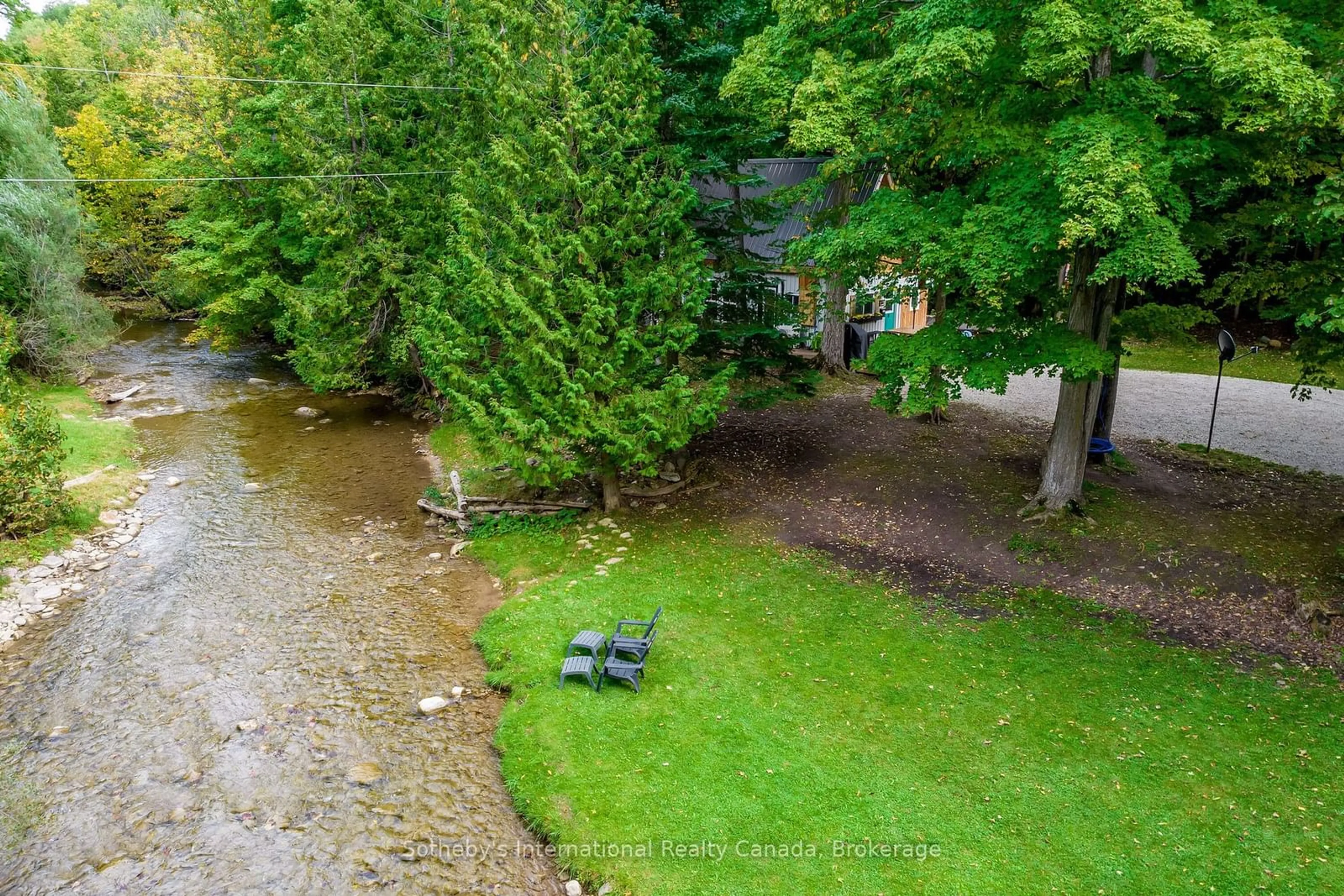 A pic from outside/outdoor area/front of a property/back of a property/a pic from drone, water/lake/river/ocean view for 8383 9 COUNTY Rd, Clearview Ontario L0M 1G0