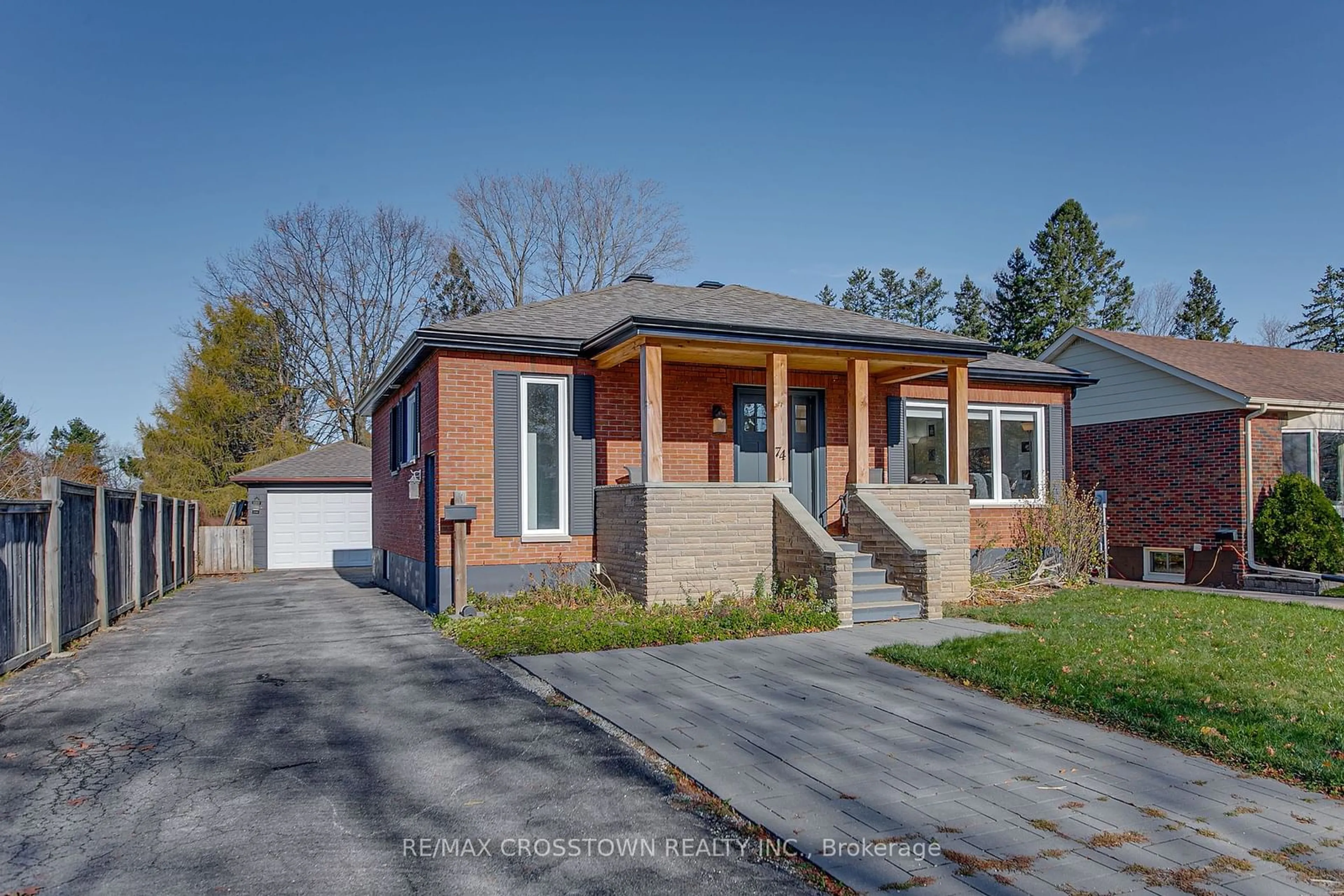 Home with brick exterior material, street for 74 Strabane Ave, Barrie Ontario L4M 2A2