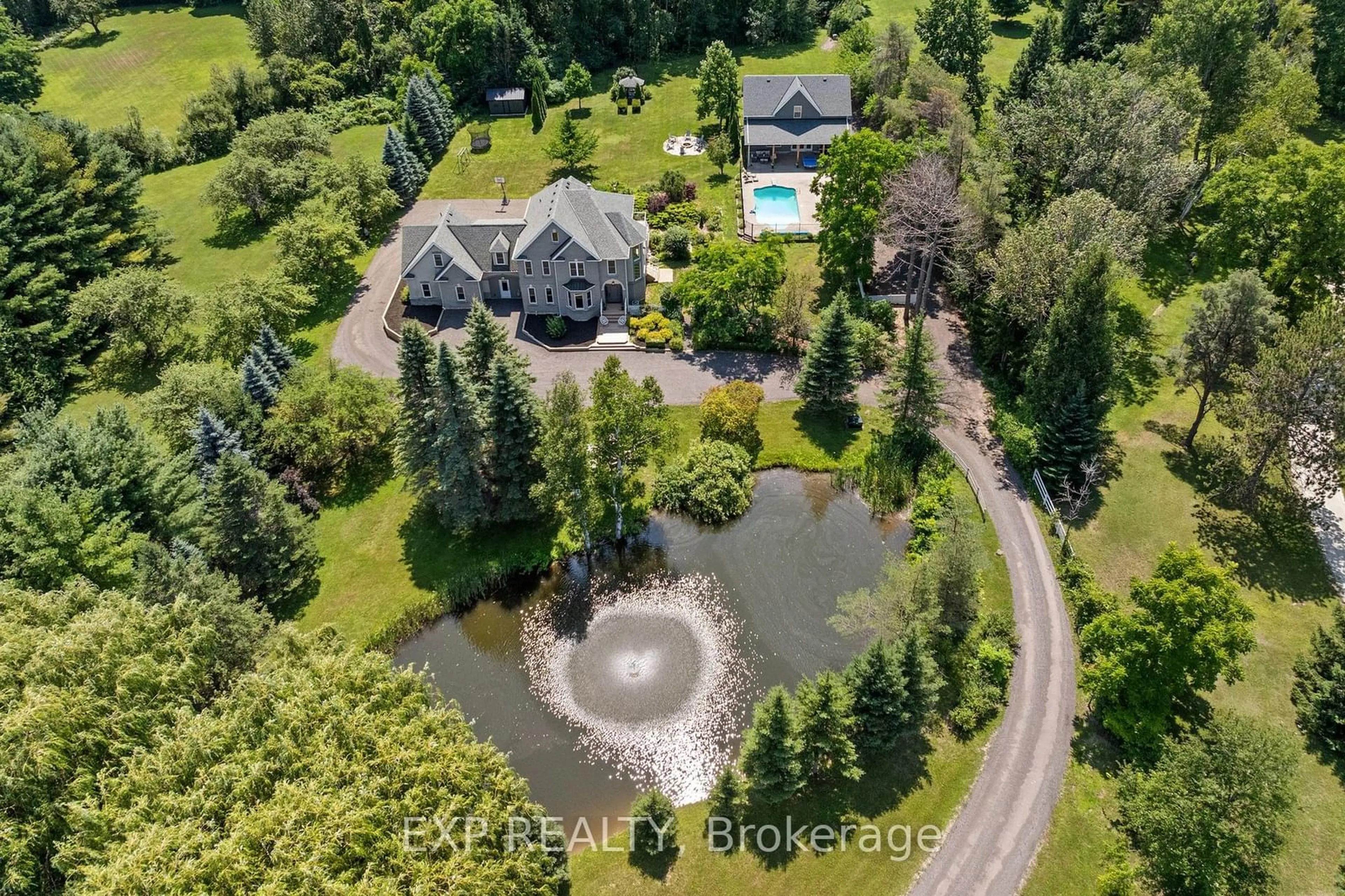 A pic from outside/outdoor area/front of a property/back of a property/a pic from drone, water/lake/river/ocean view for 7833 Poplar Sdrd, Clearview Ontario L9Y 5N4