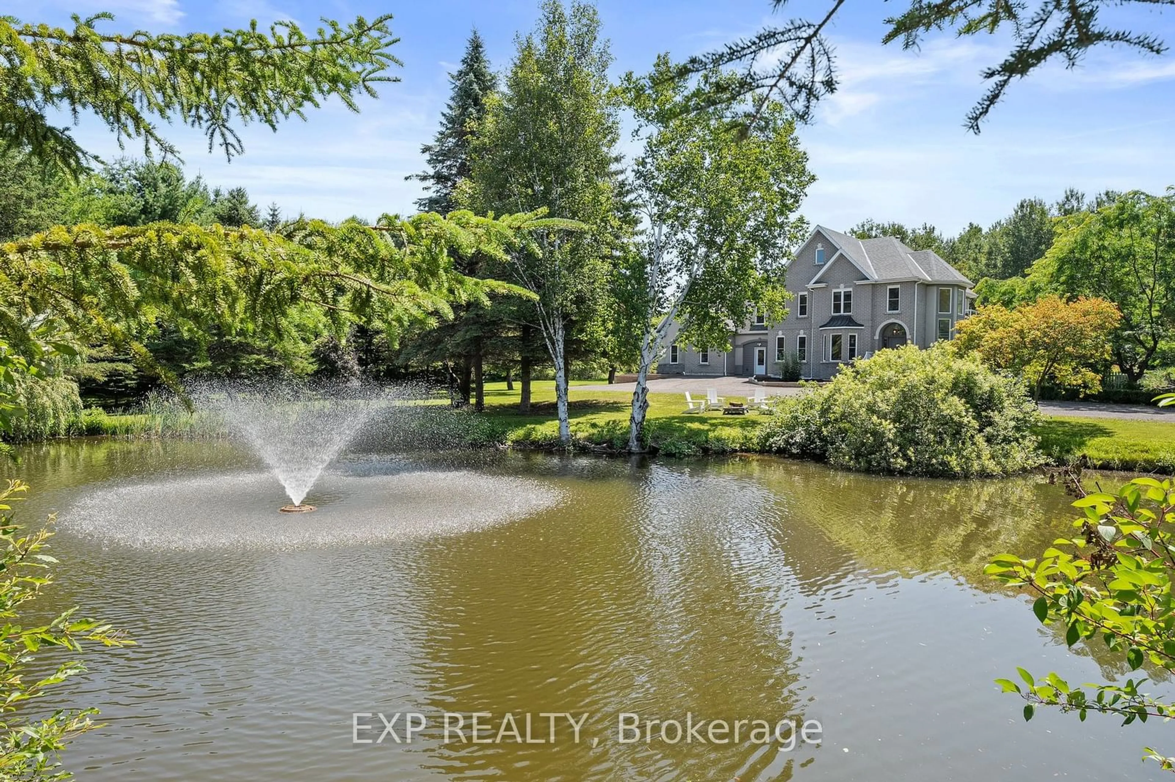 A pic from outside/outdoor area/front of a property/back of a property/a pic from drone, water/lake/river/ocean view for 7833 Poplar Sdrd, Clearview Ontario L9Y 5N4