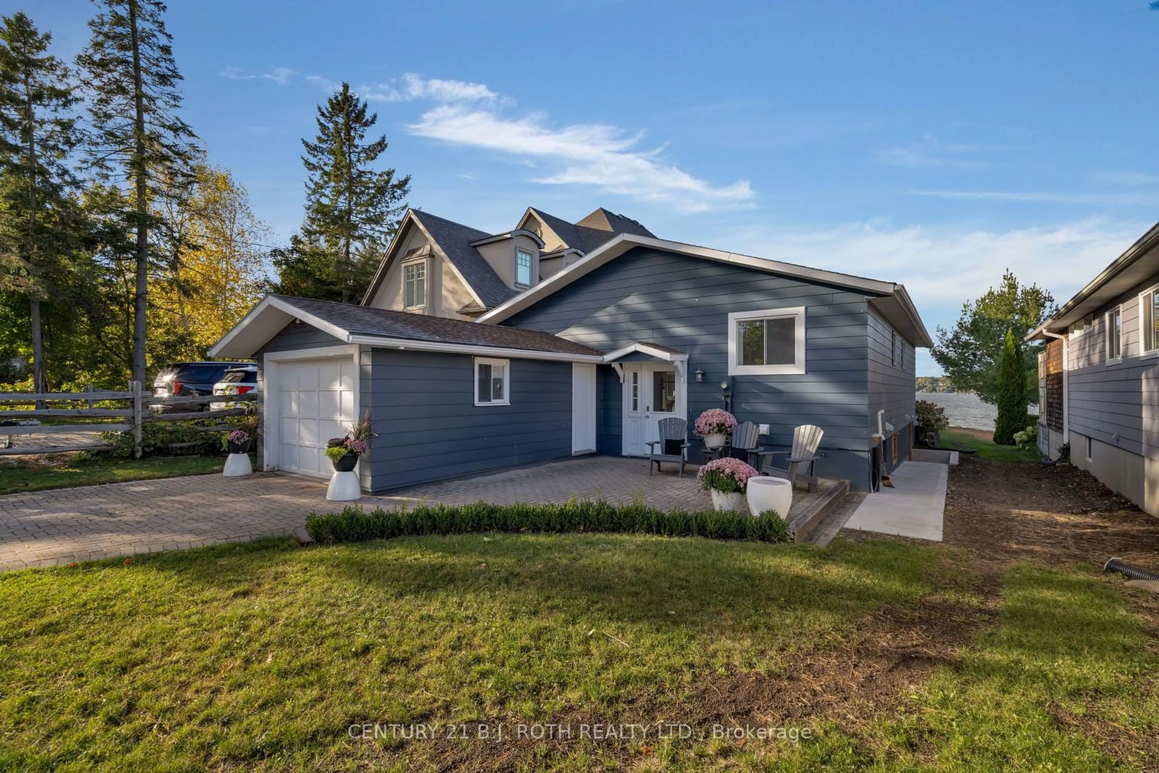 Home with vinyl exterior material, street for 56 Gray Lane, Barrie Ontario L4N 7T1