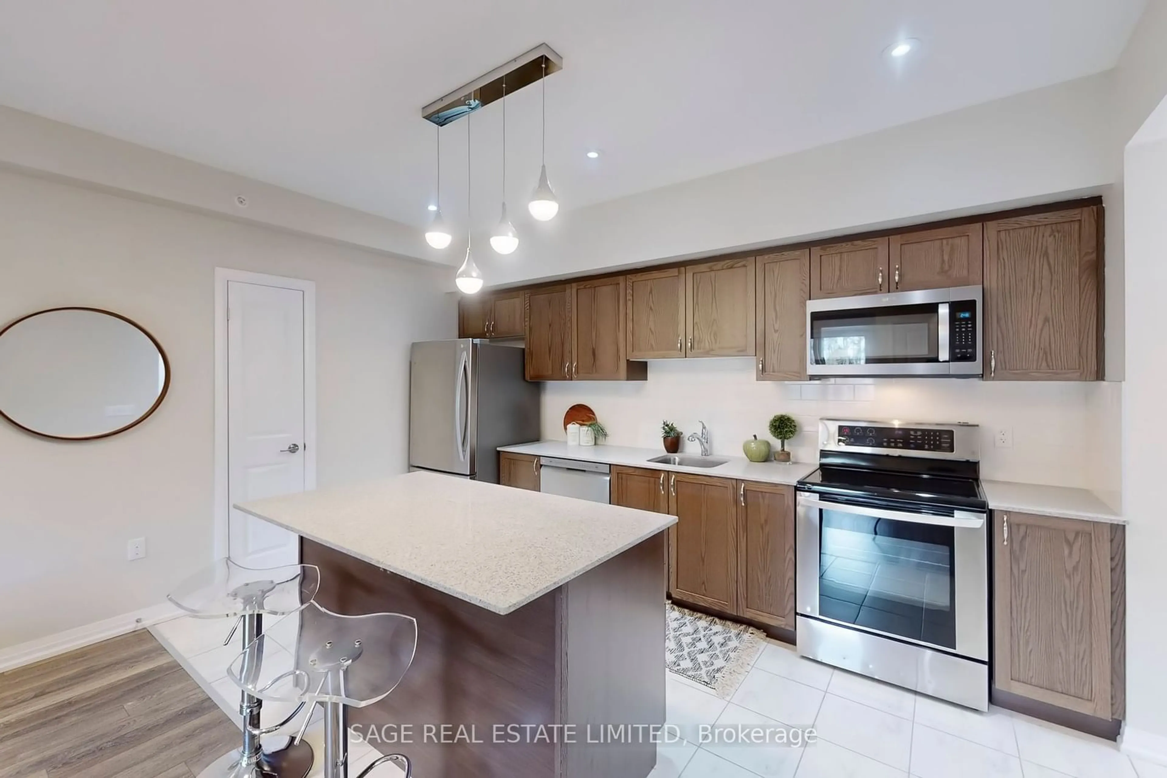 Open concept kitchen, unknown for 300 Essa Rd #310, Barrie Ontario L9J 0B9