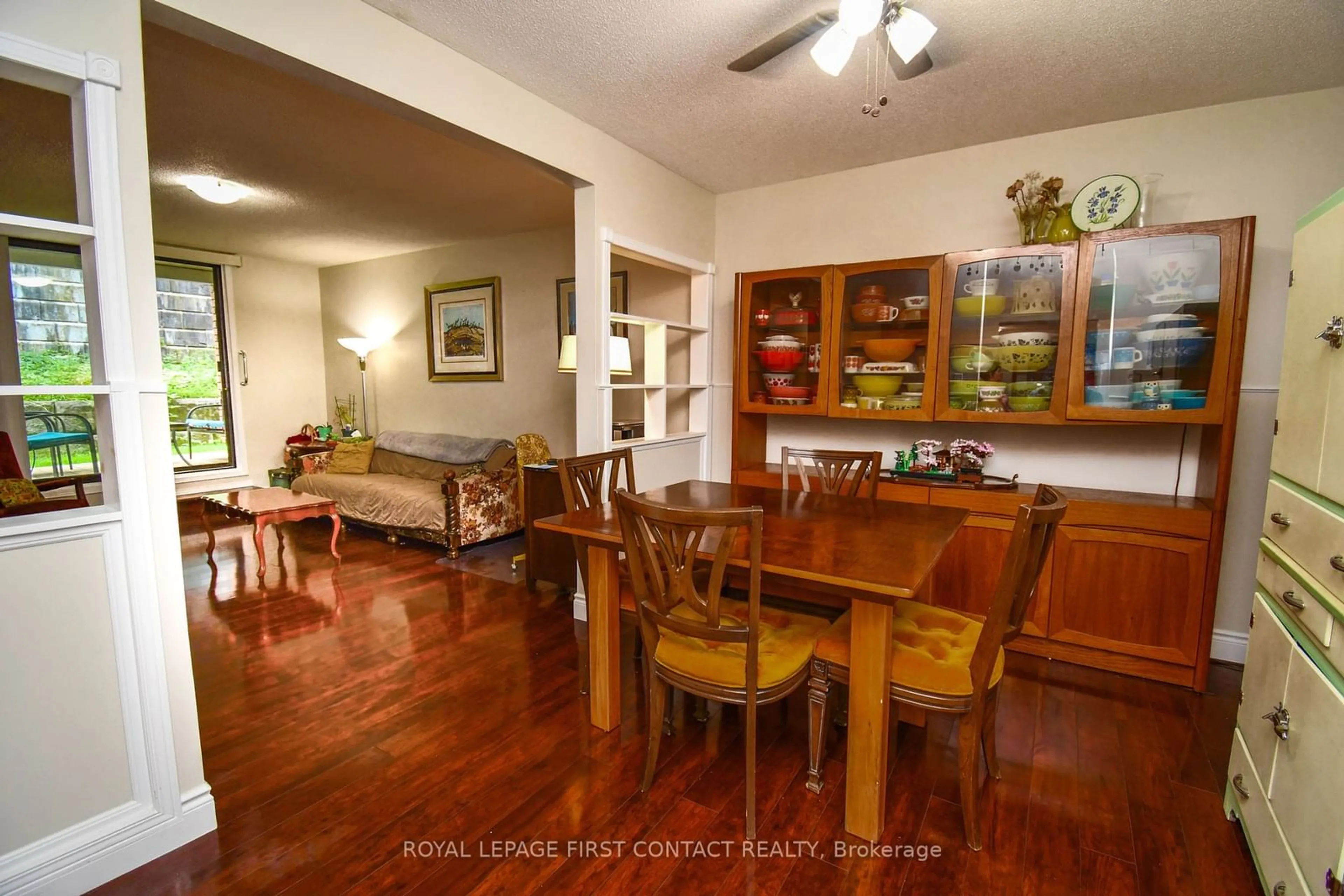 Dining room, unknown for 25 Meadow Lane #104, Barrie Ontario L4N 7K2