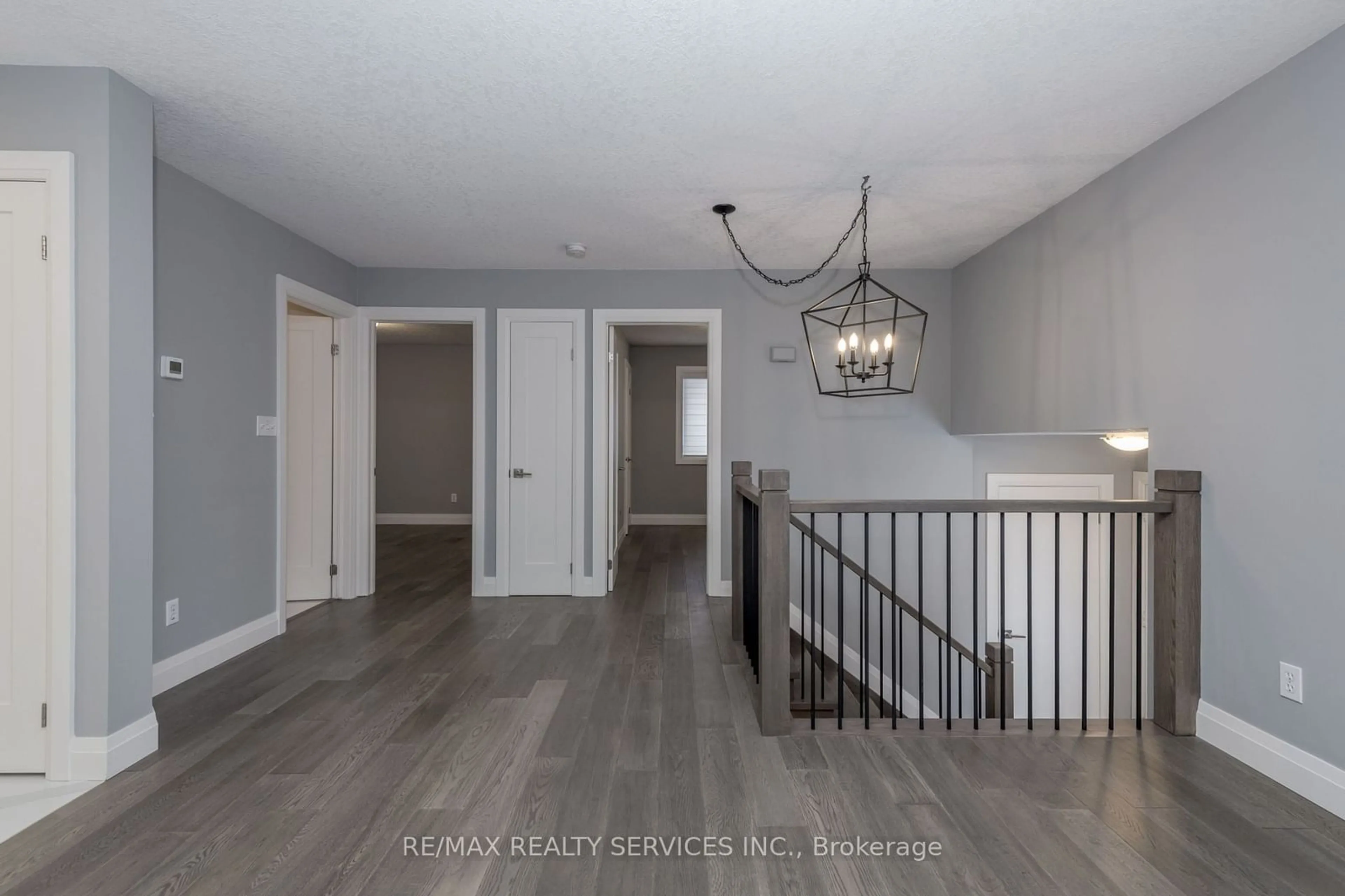 Indoor entryway for 35 Innisbrook Dr, Wasaga Beach Ontario L9Z 1G2