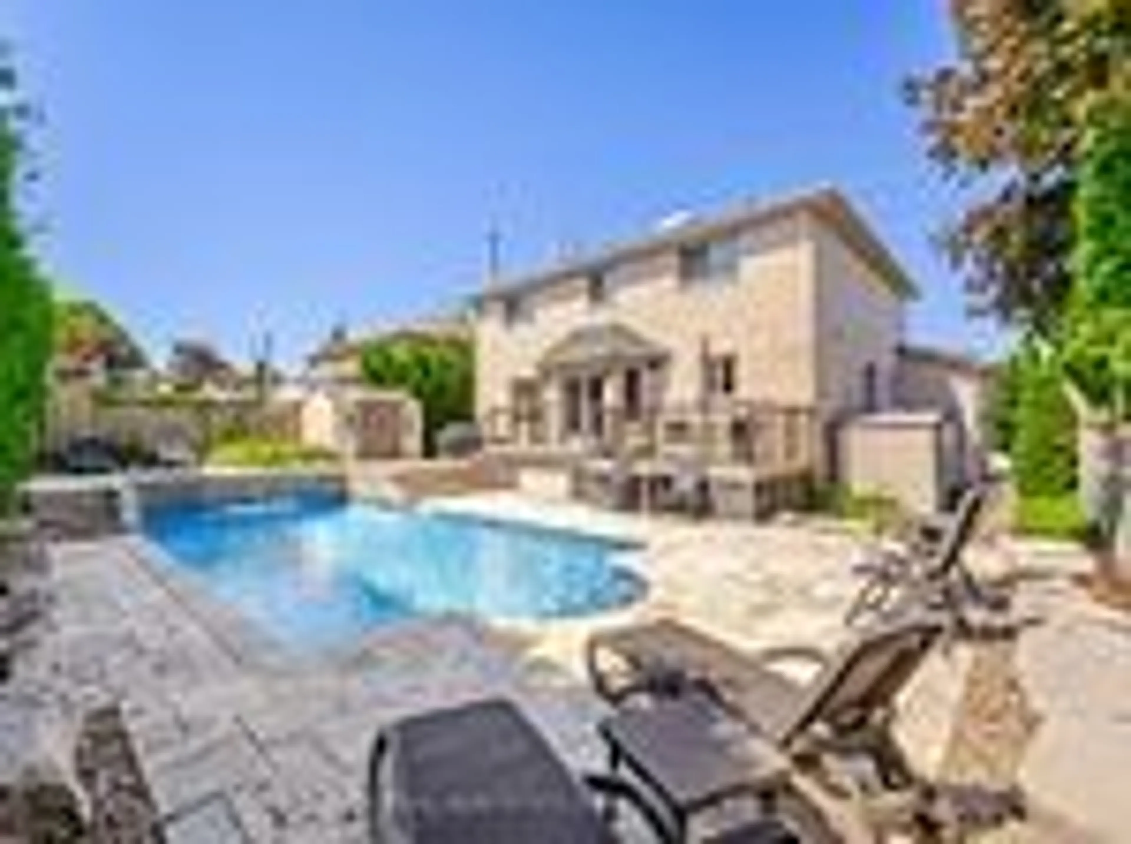 Pool for 125 Ferndale Dr, Barrie Ontario L4N 6Y6