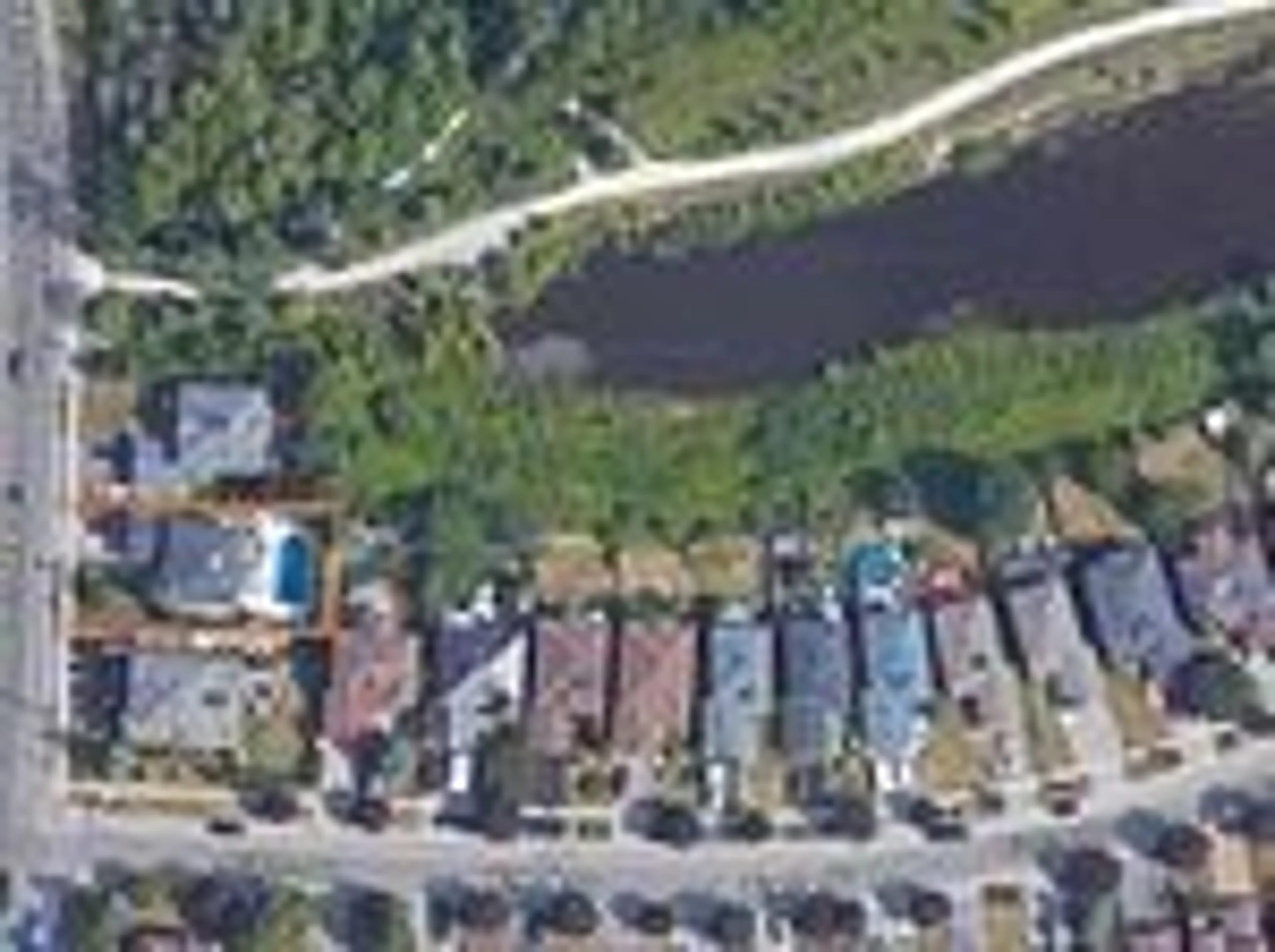 A pic from outside/outdoor area/front of a property/back of a property/a pic from drone, water/lake/river/ocean view for 125 Ferndale Dr, Barrie Ontario L4N 6Y6