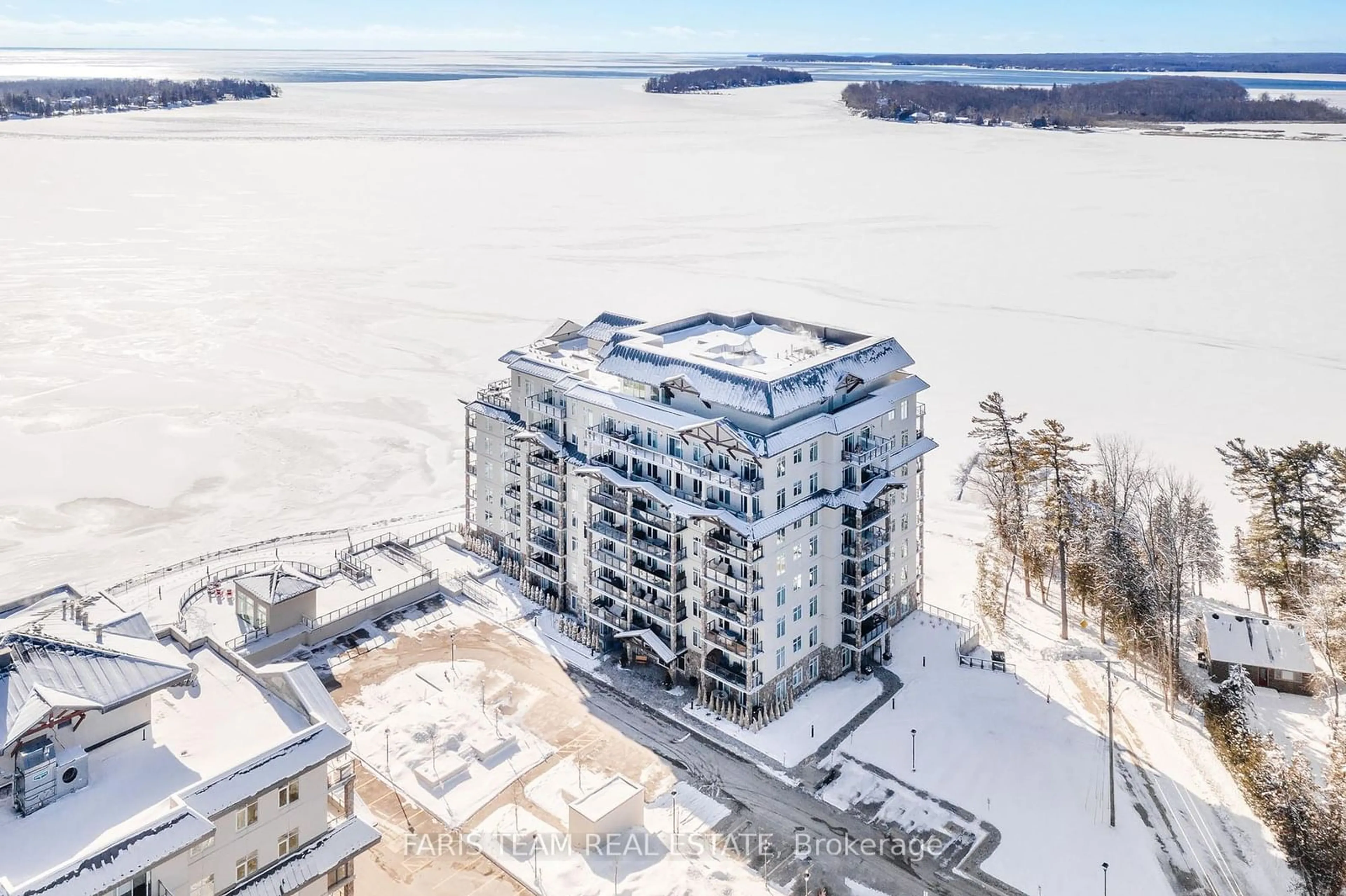 A pic from outside/outdoor area/front of a property/back of a property/a pic from drone, water/lake/river/ocean view for 90 Orchard Point Rd #109, Orillia Ontario L3V 1C6