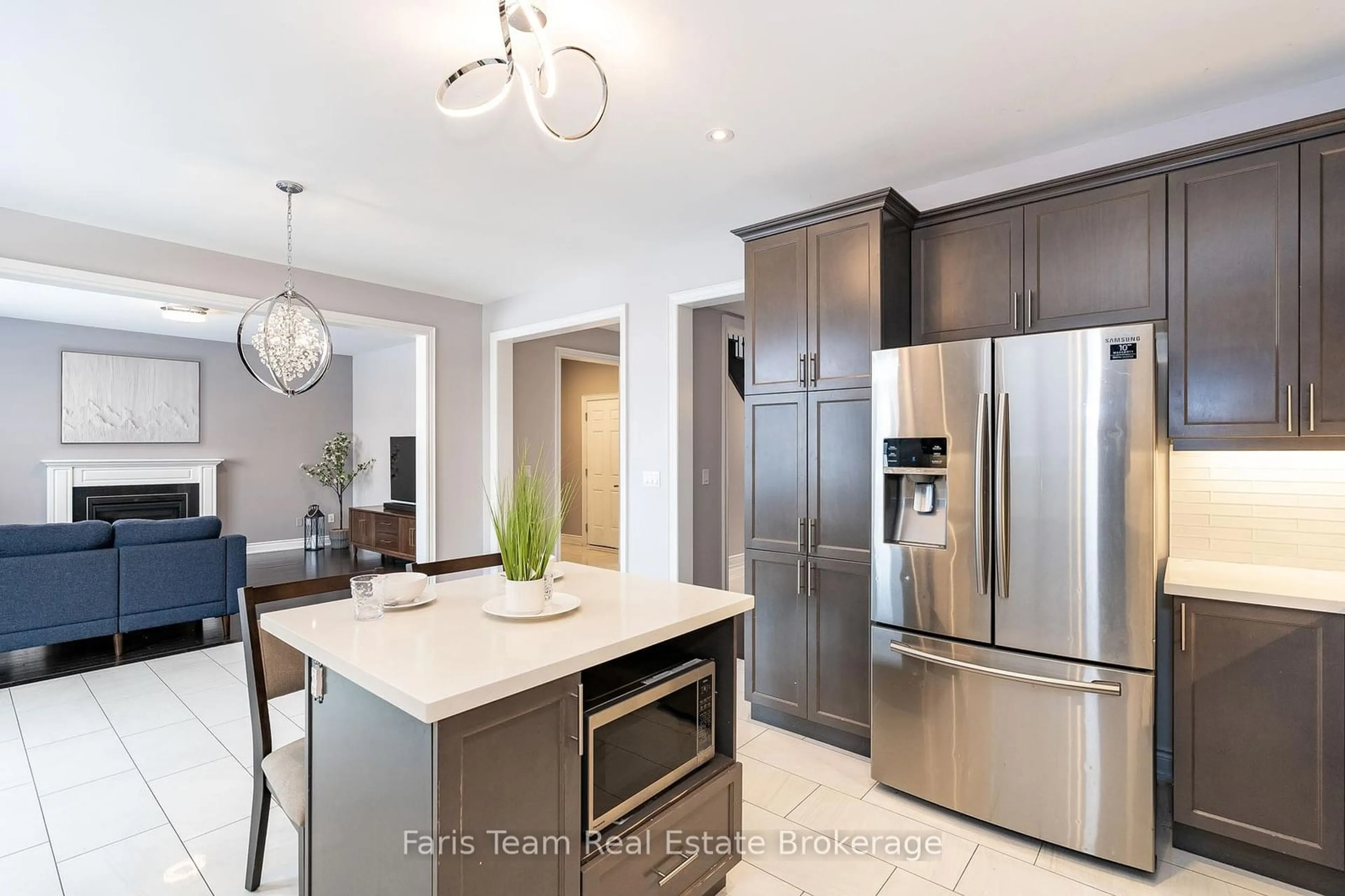 Open concept kitchen, unknown for 3096 Orion Blvd, Orillia Ontario L3V 8L4