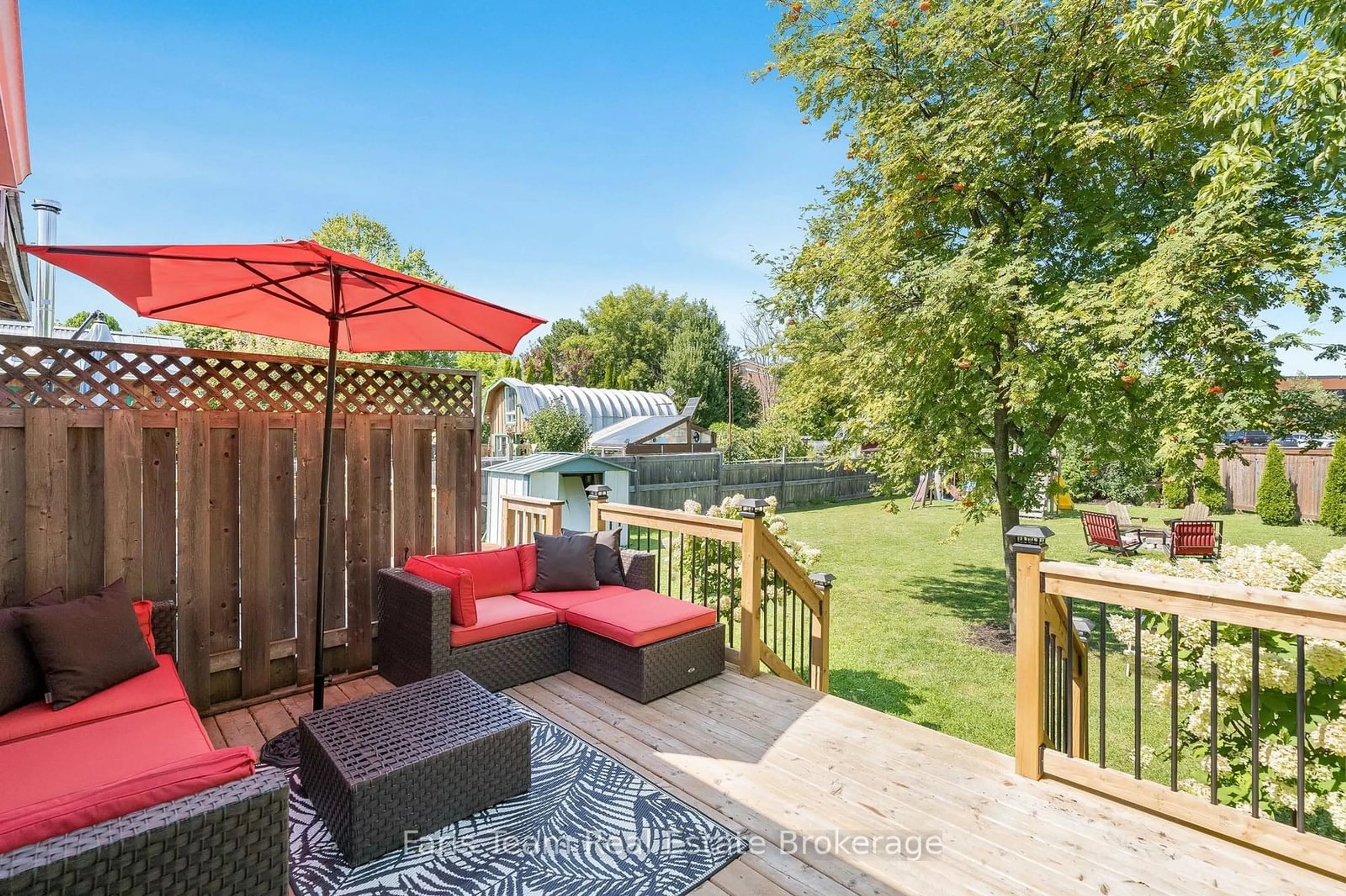 Patio, water/lake/river/ocean view for 131 Rodney St, Collingwood Ontario L9Y 1E2