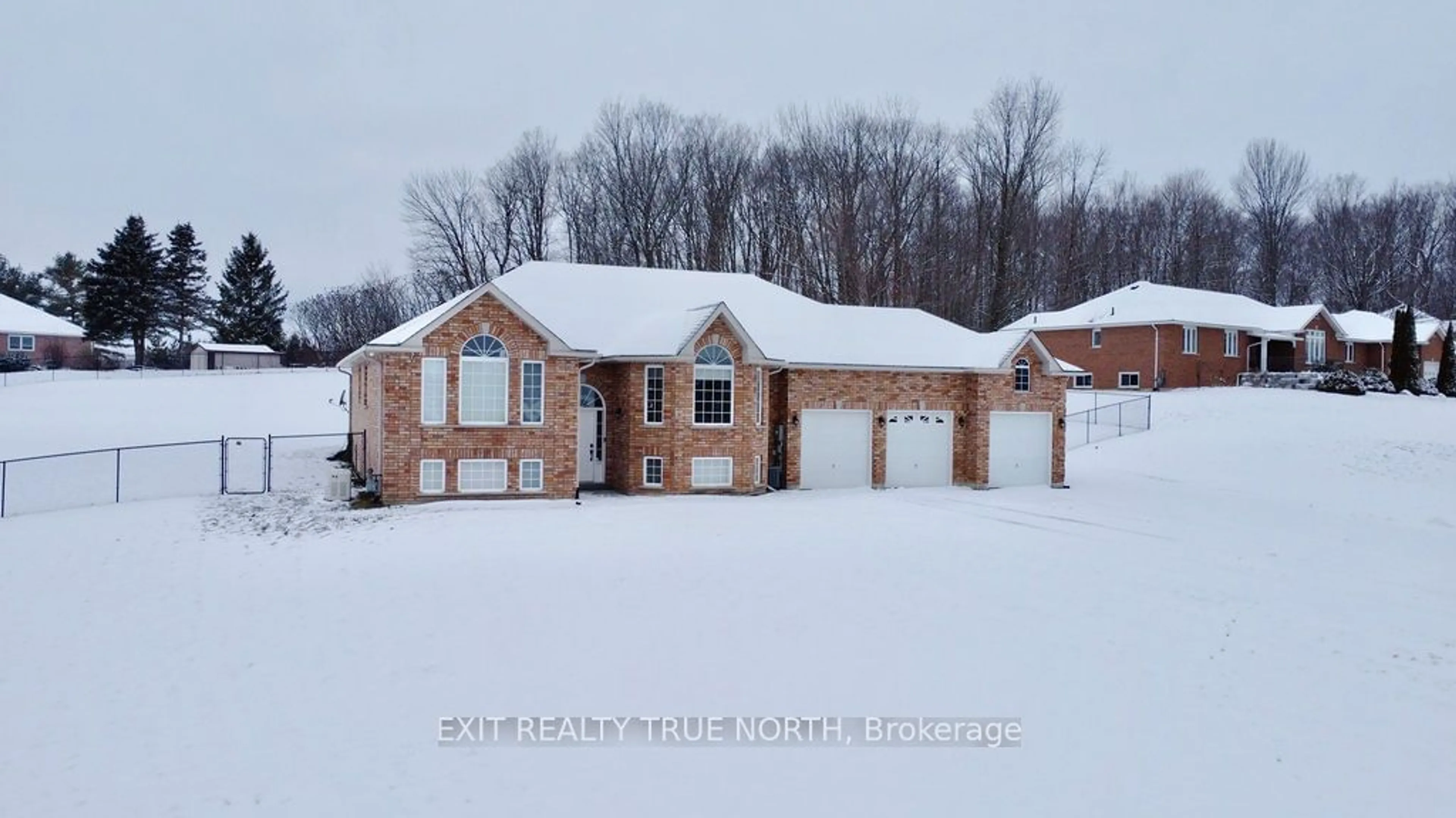 Home with brick exterior material, street for 1348 Hawk Ridge Cres, Severn Ontario L3V 0Y6