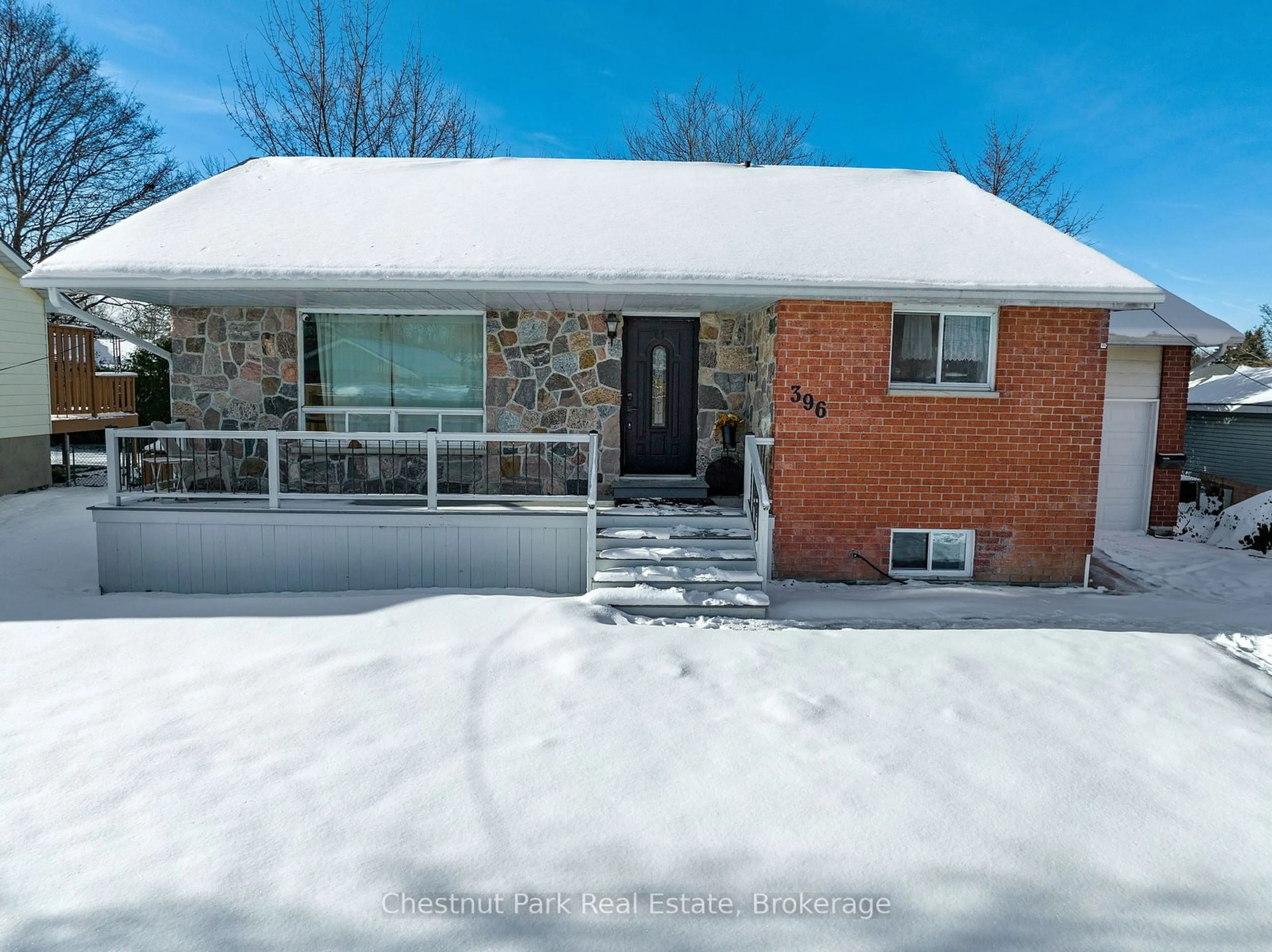 Home with brick exterior material, street for 396 Walnut St, Collingwood Ontario L9Y 4C7