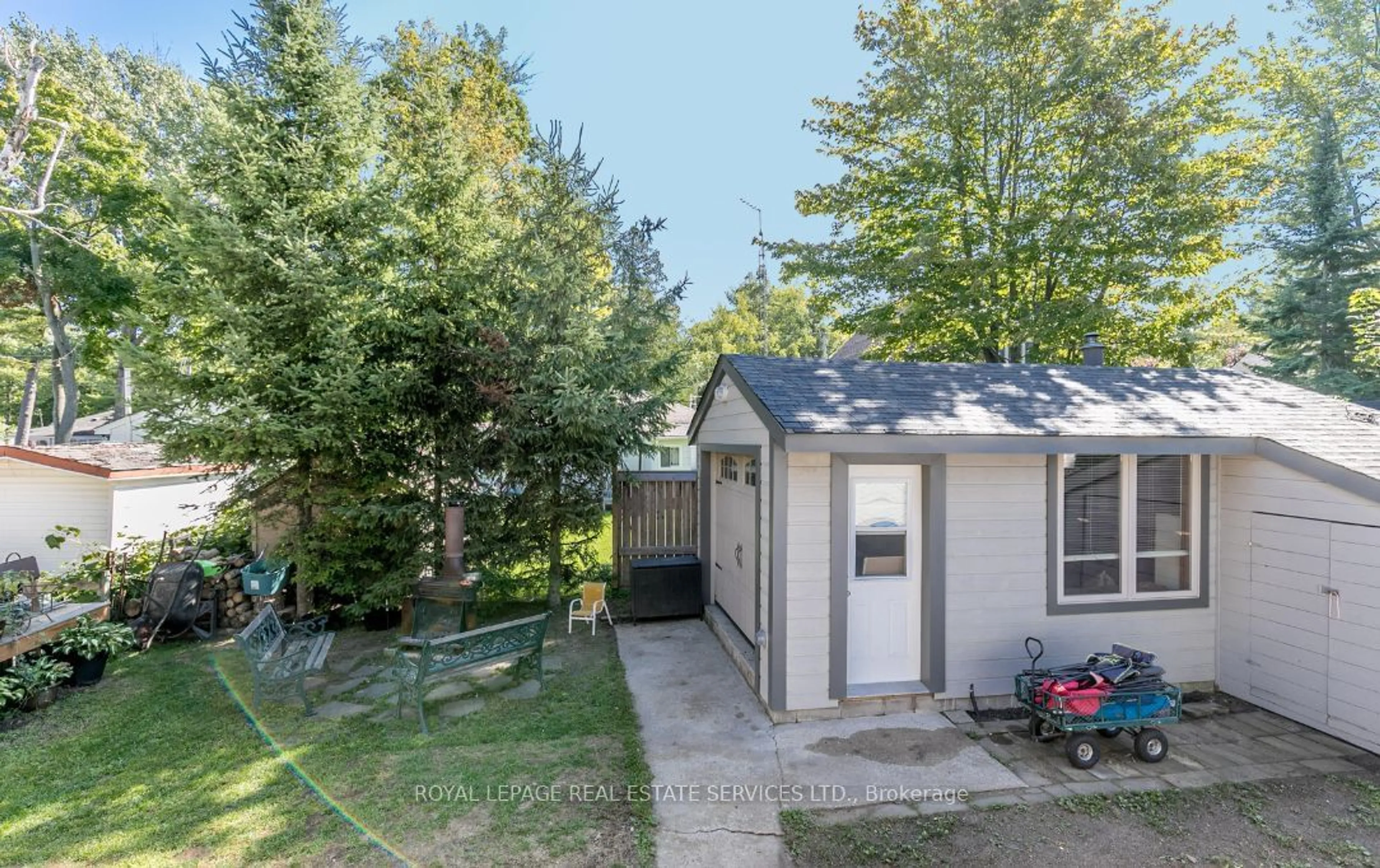 Shed for 7 67TH St, Wasaga Beach Ontario L9Z 1T8