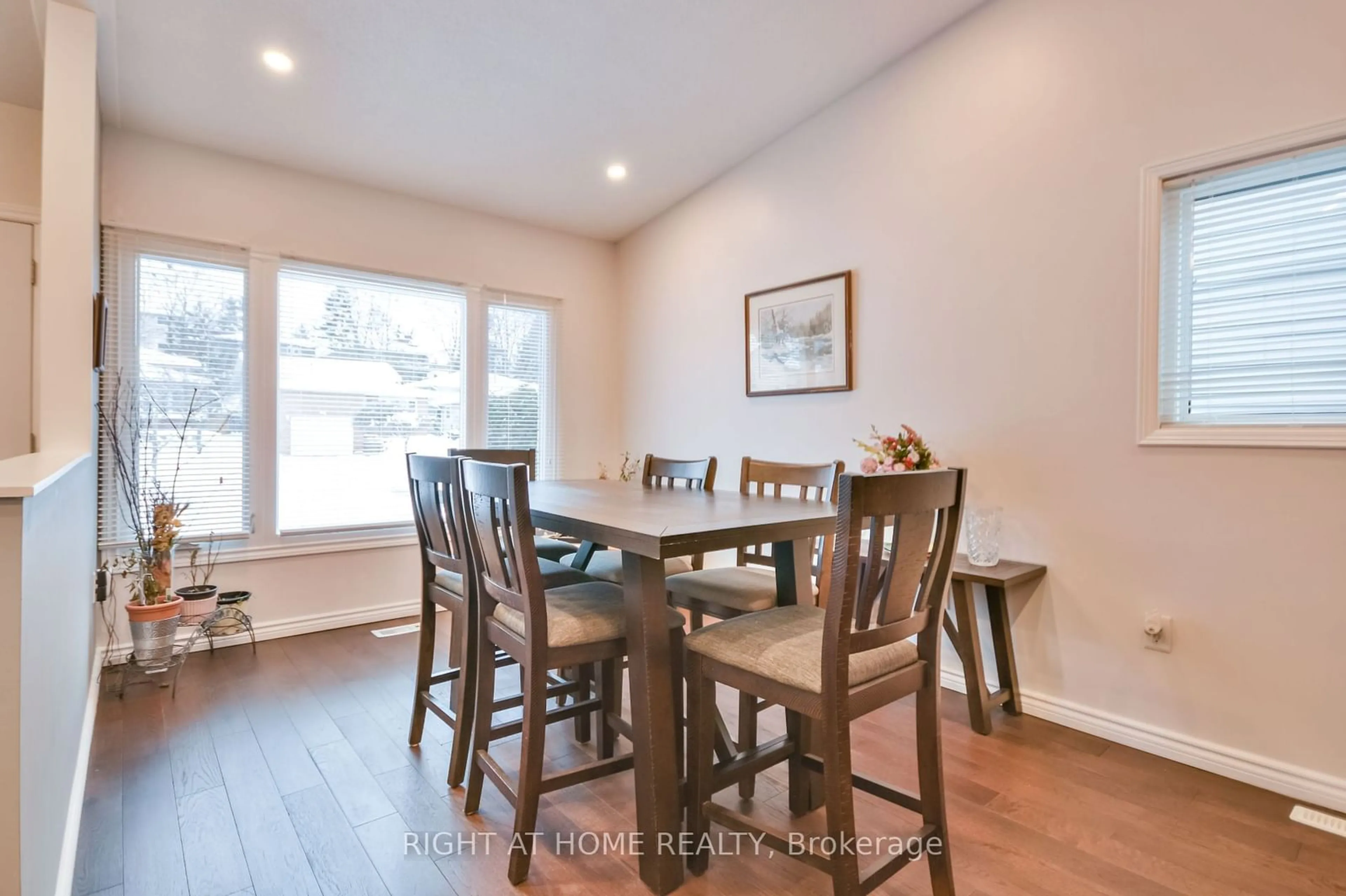 Dining room, wood/laminate floor for 65 Eden Dr, Barrie Ontario L4N 5H1