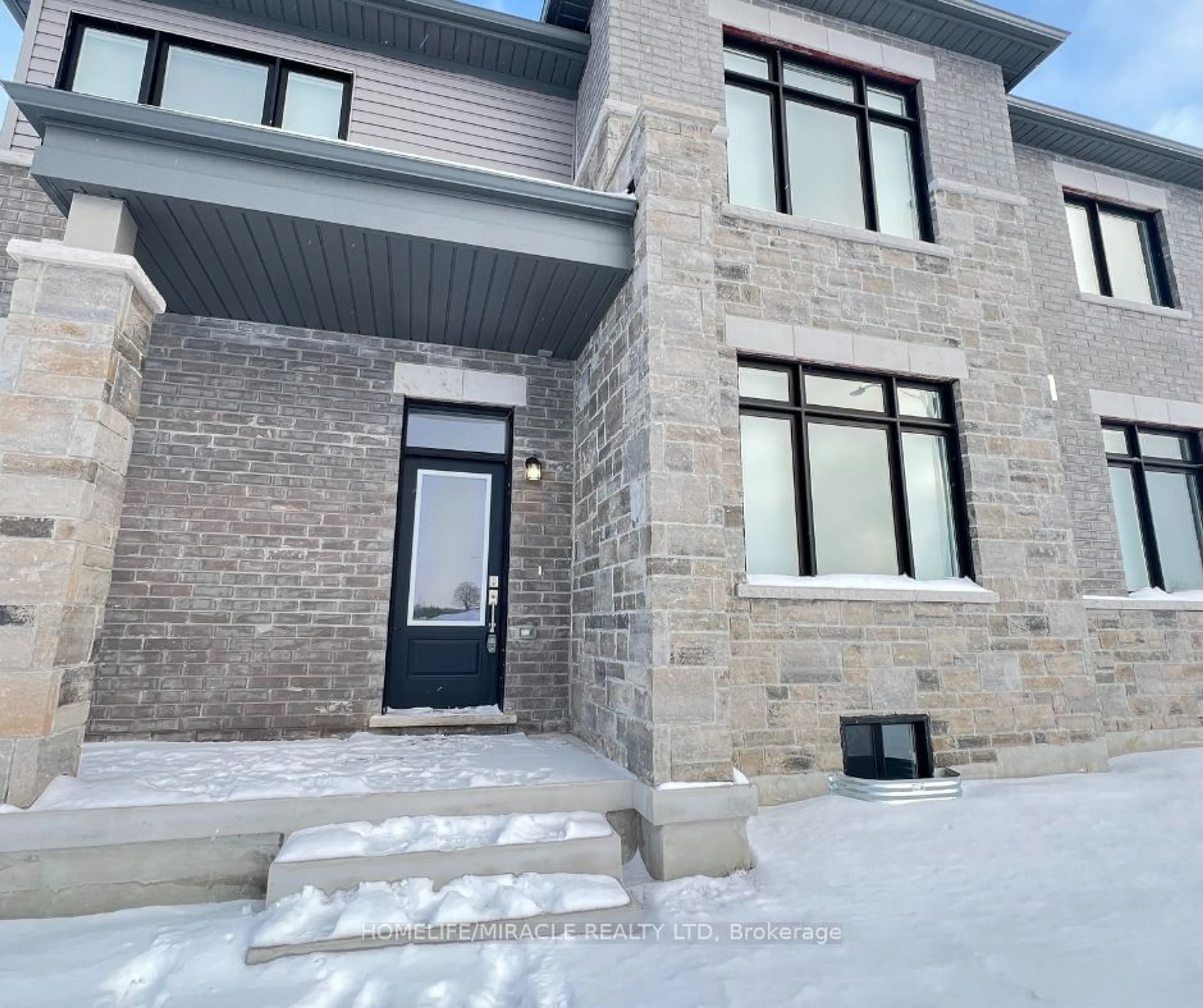 Home with brick exterior material, street for 91 Thicketwood Ave, Barrie Ontario L9J 0W8