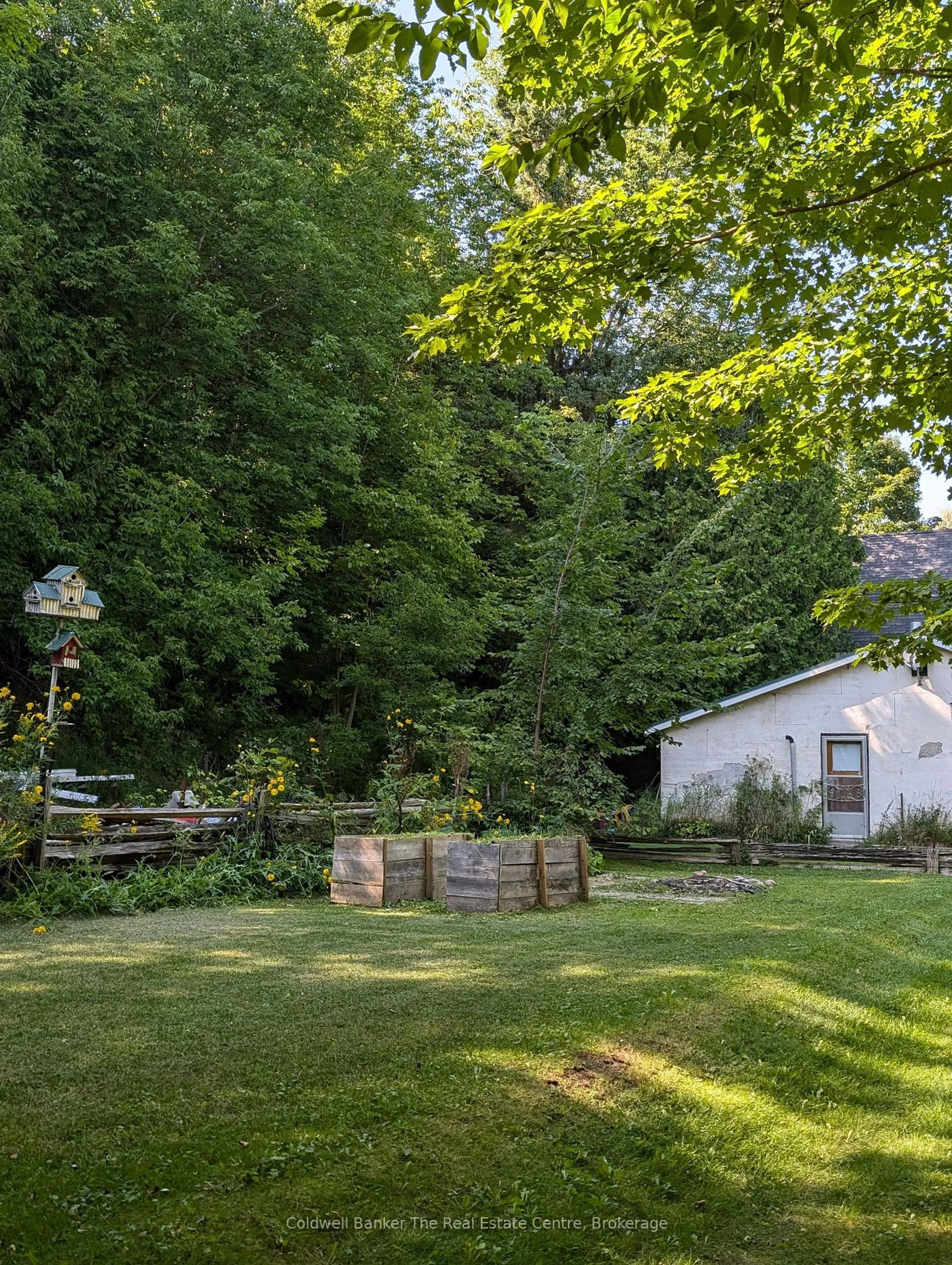 A pic from outside/outdoor area/front of a property/back of a property/a pic from drone, unknown for 8934 County Rd 9 Rd, Clearview Ontario L0M 1G0