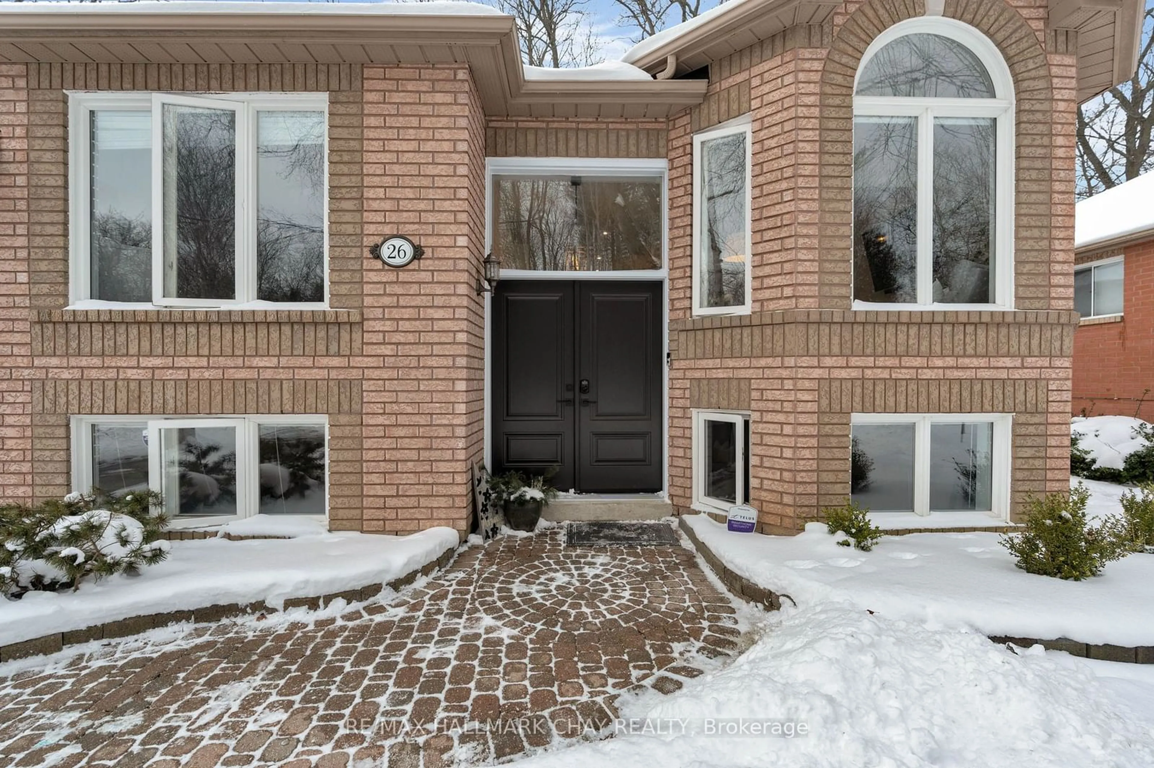 Home with brick exterior material, street for 26 Brillinger Dr, Wasaga Beach Ontario L9Z 1L4