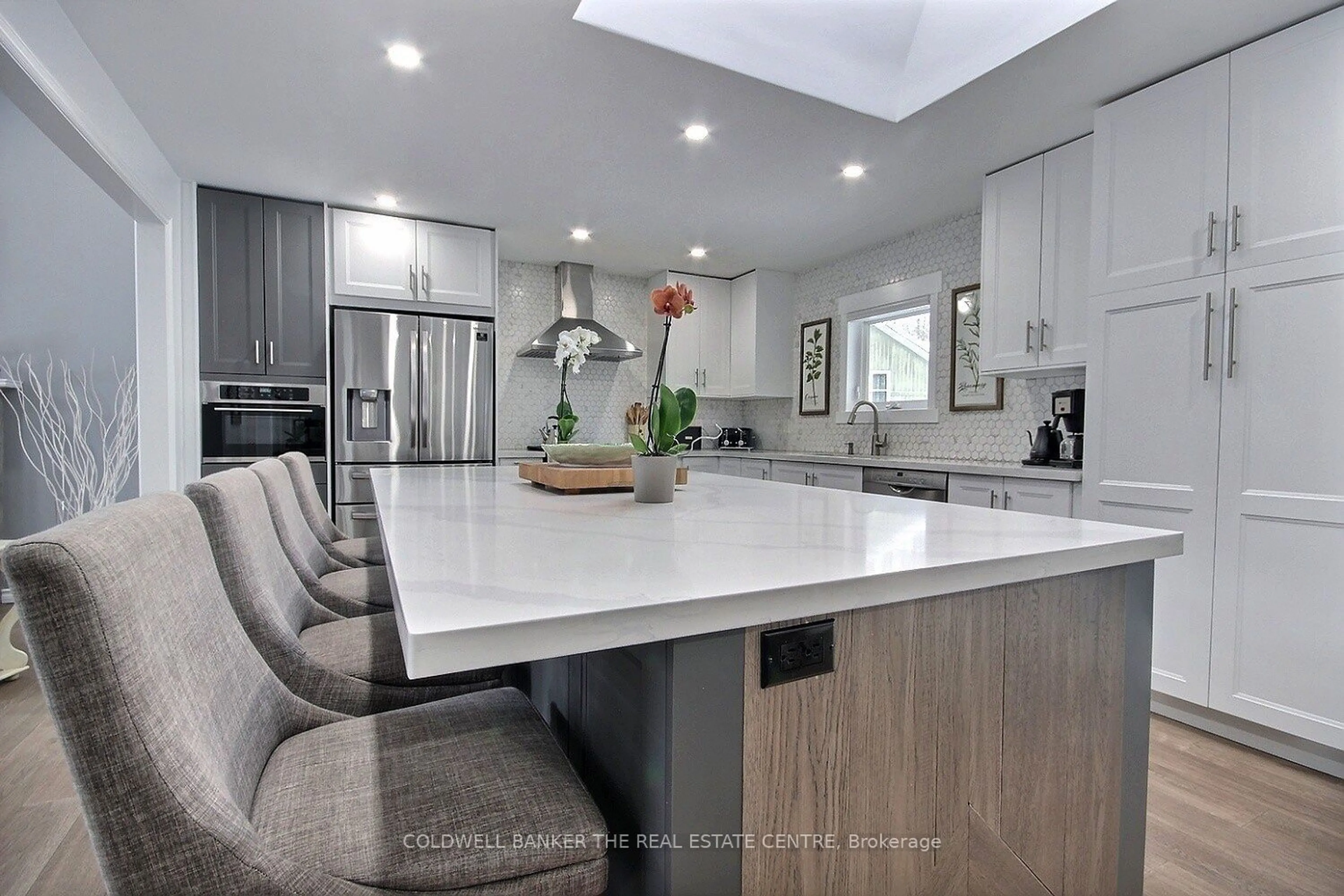 Contemporary kitchen, ceramic/tile floor for 7525 Charles Lane, Ramara Ontario L0K 2B0