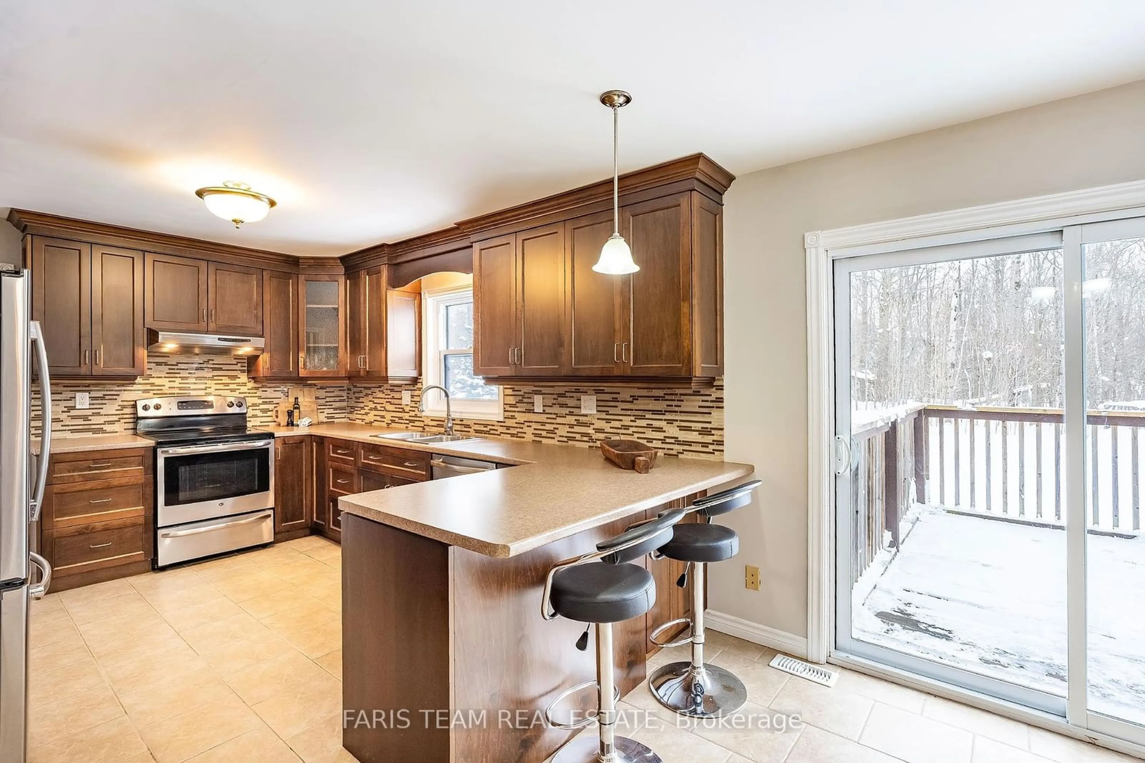 Open concept kitchen, ceramic/tile floor for 3081 Hogback Rd, Clearview Ontario L0M 1N0