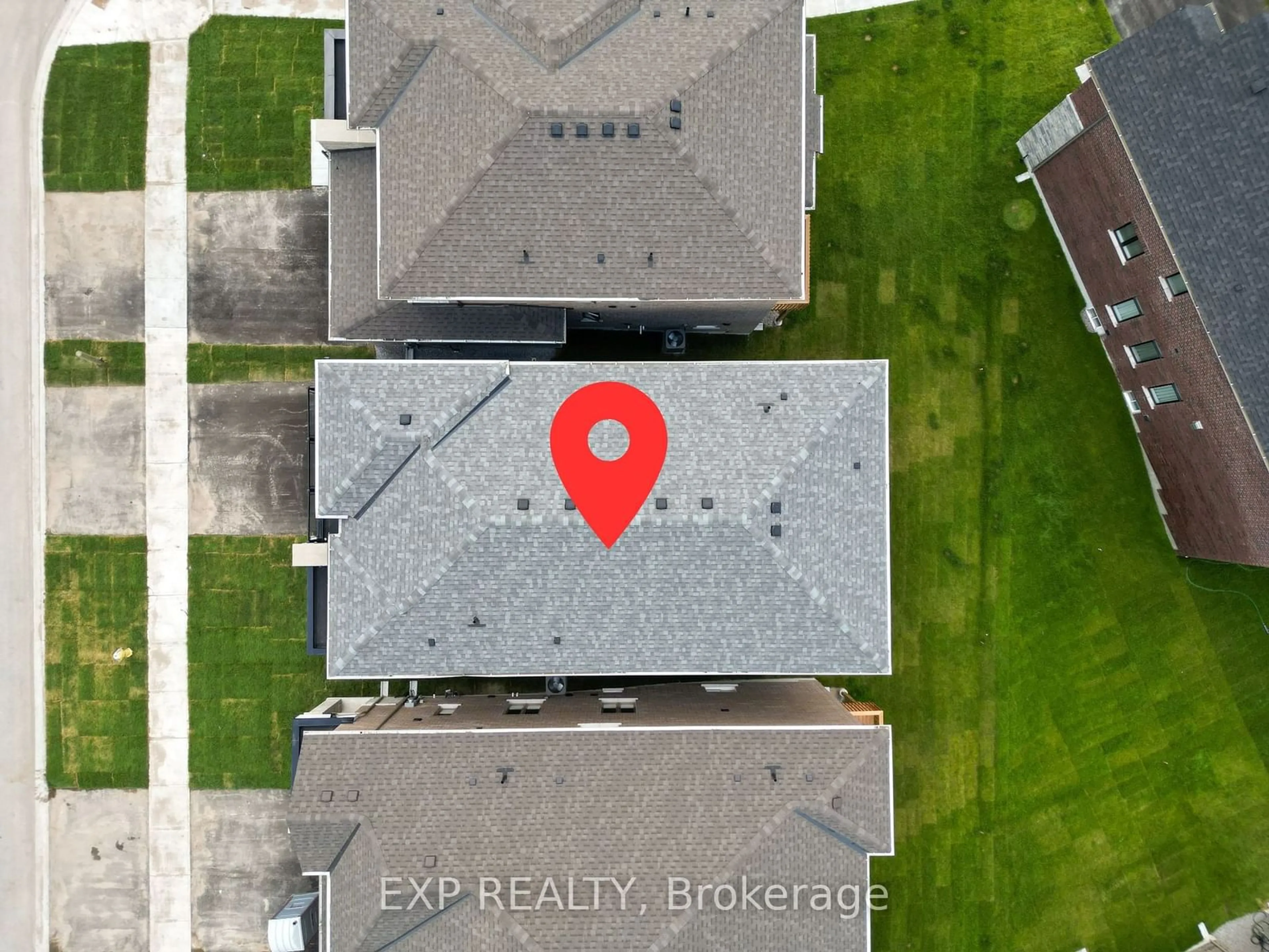 A pic from outside/outdoor area/front of a property/back of a property/a pic from drone, unknown for 56 Bearberry Rd, Springwater Ontario L0L 1Y3