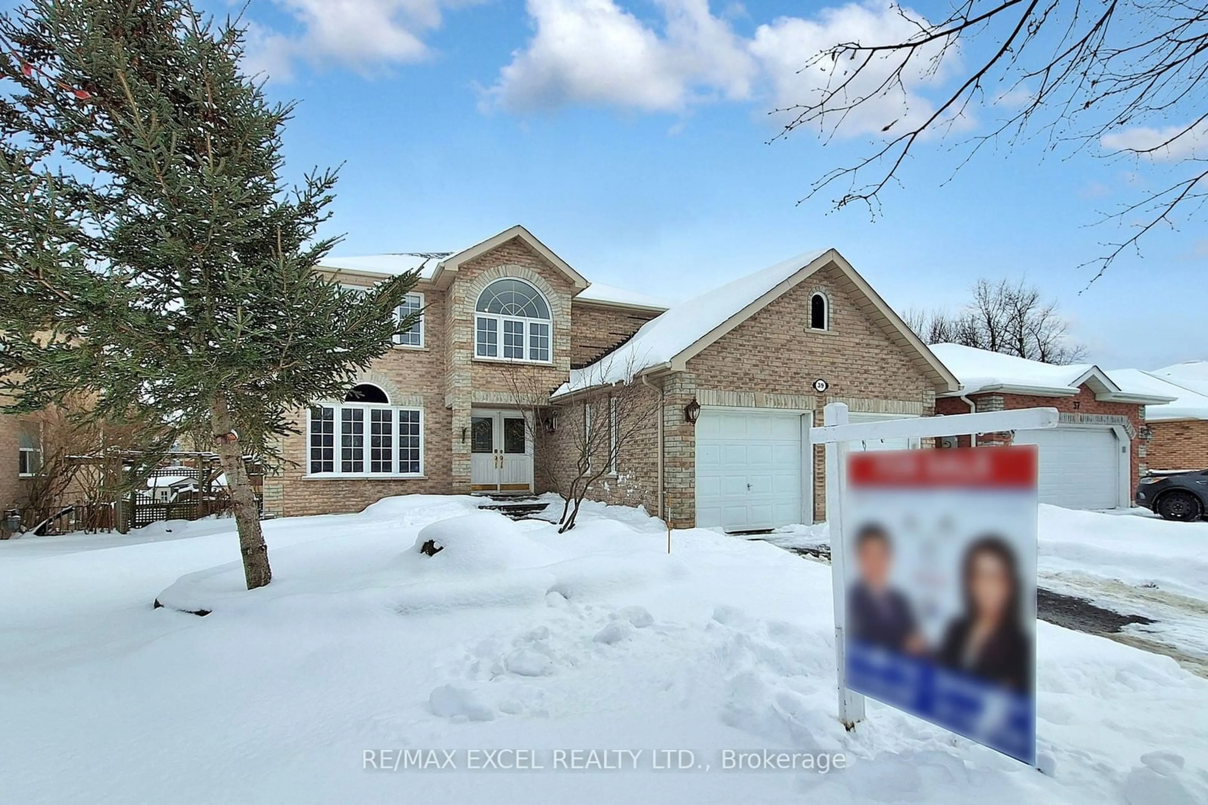 Home with brick exterior material, street for 39 Livia Herman Way, Barrie Ontario L4M 6X1