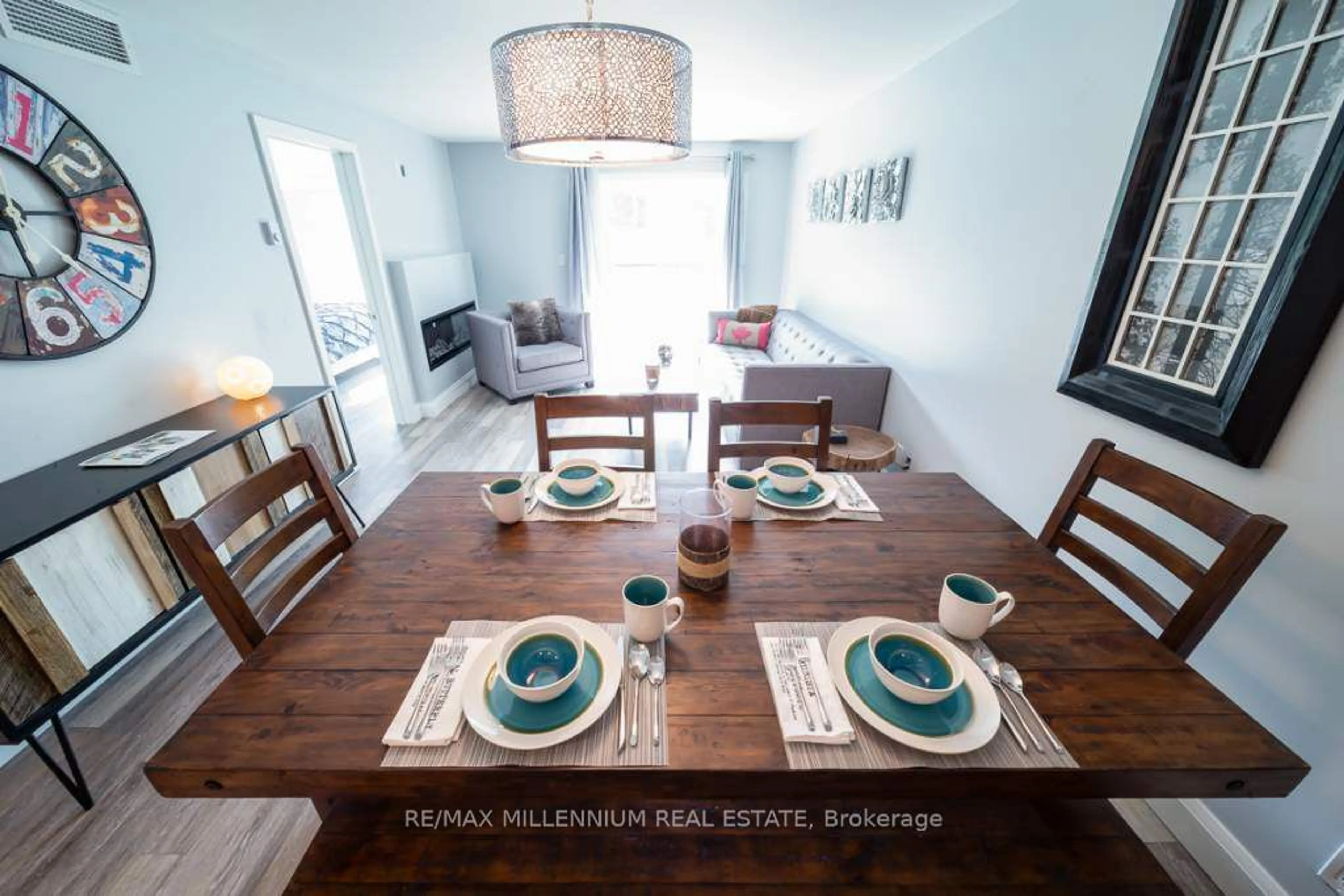 Dining room, wood/laminate floor for 1101 Horseshoe Valley Rd #8, Oro-Medonte Ontario L4M 4Y8