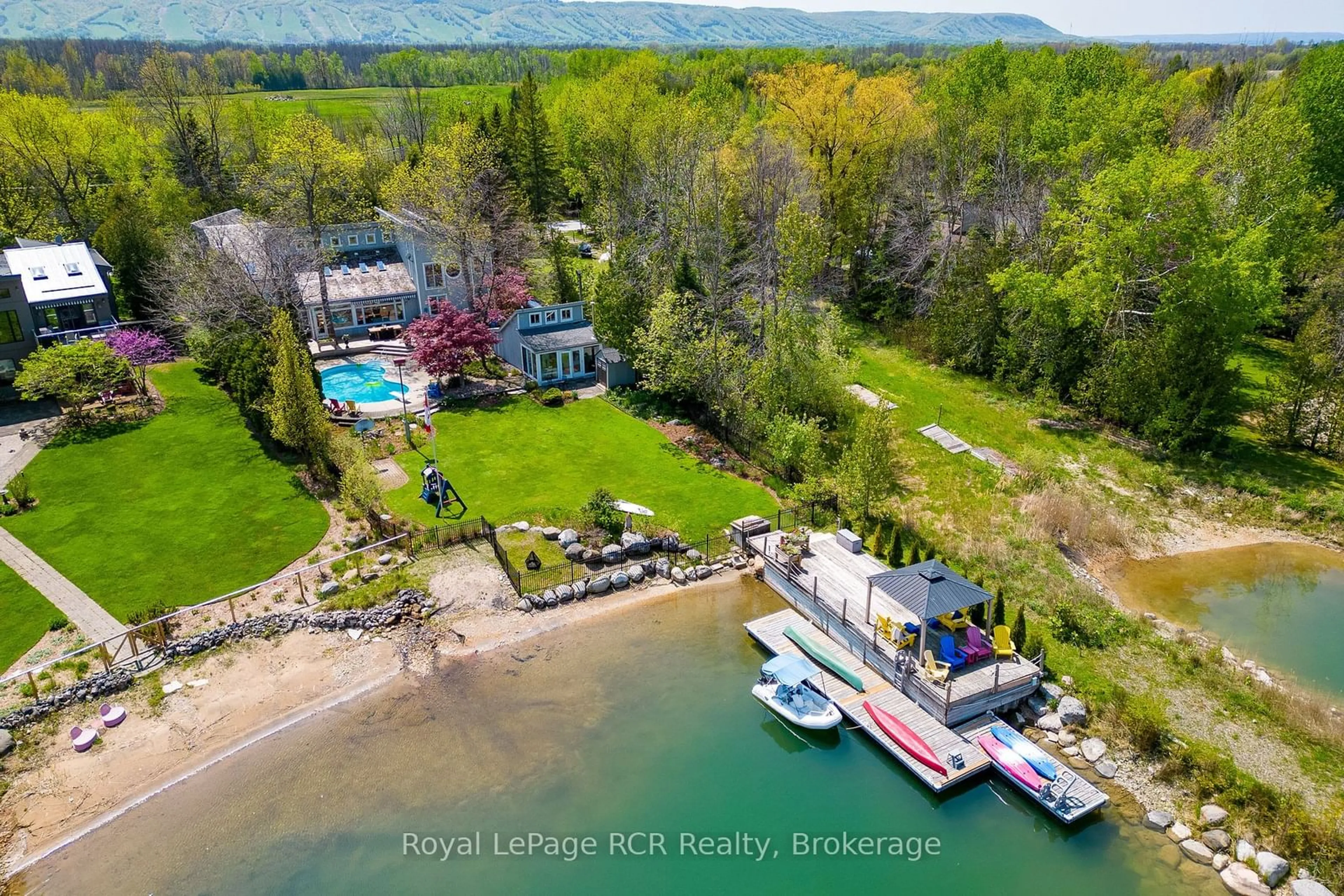 A pic from outside/outdoor area/front of a property/back of a property/a pic from drone, water/lake/river/ocean view for 160 Princeton Shores Blvd, Collingwood Ontario L9Y 5C9