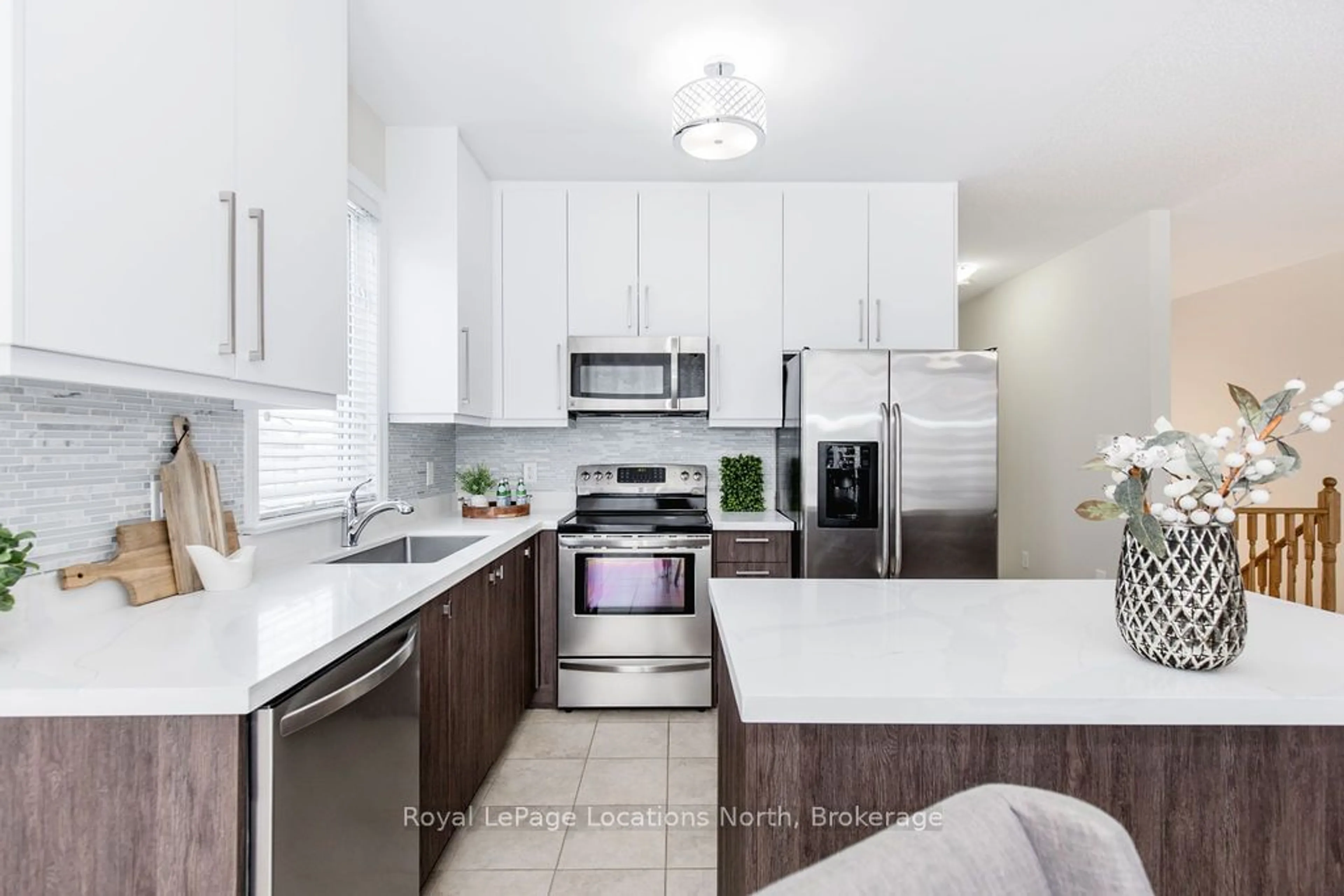 Open concept kitchen, unknown for 47 ALLEGRA Dr, Wasaga Beach Ontario L9Z 0H1