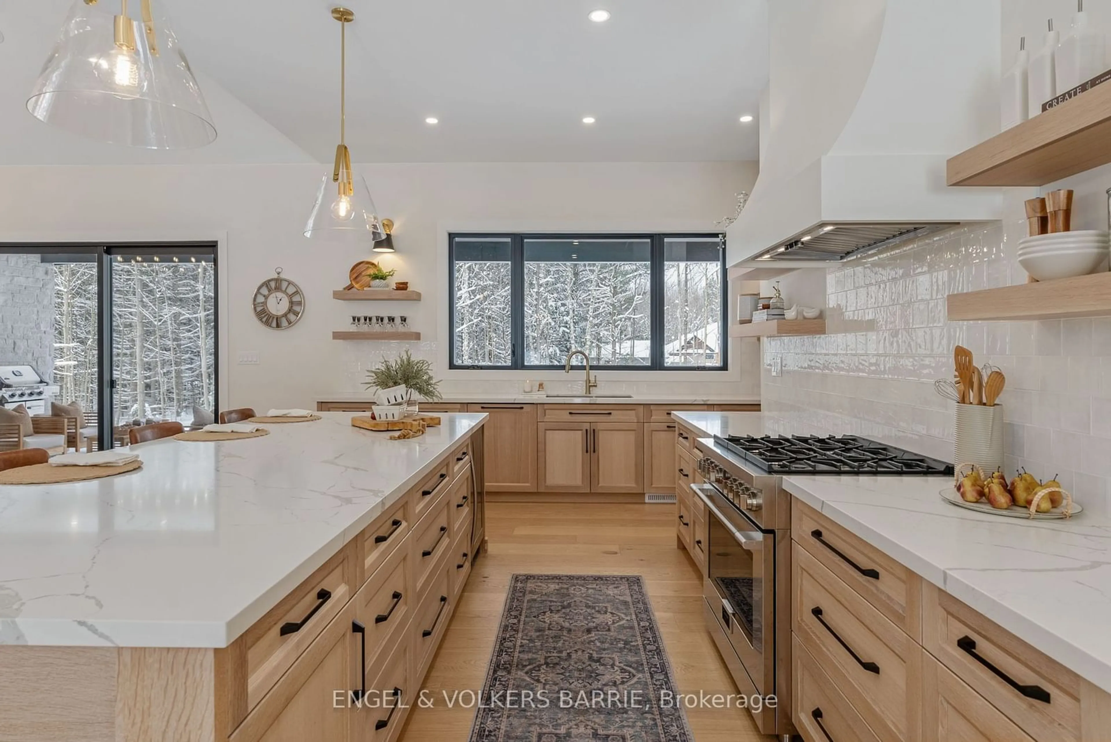 Contemporary kitchen, ceramic/tile floor for 33 Marni Lane, Springwater Ontario L0L 2K0